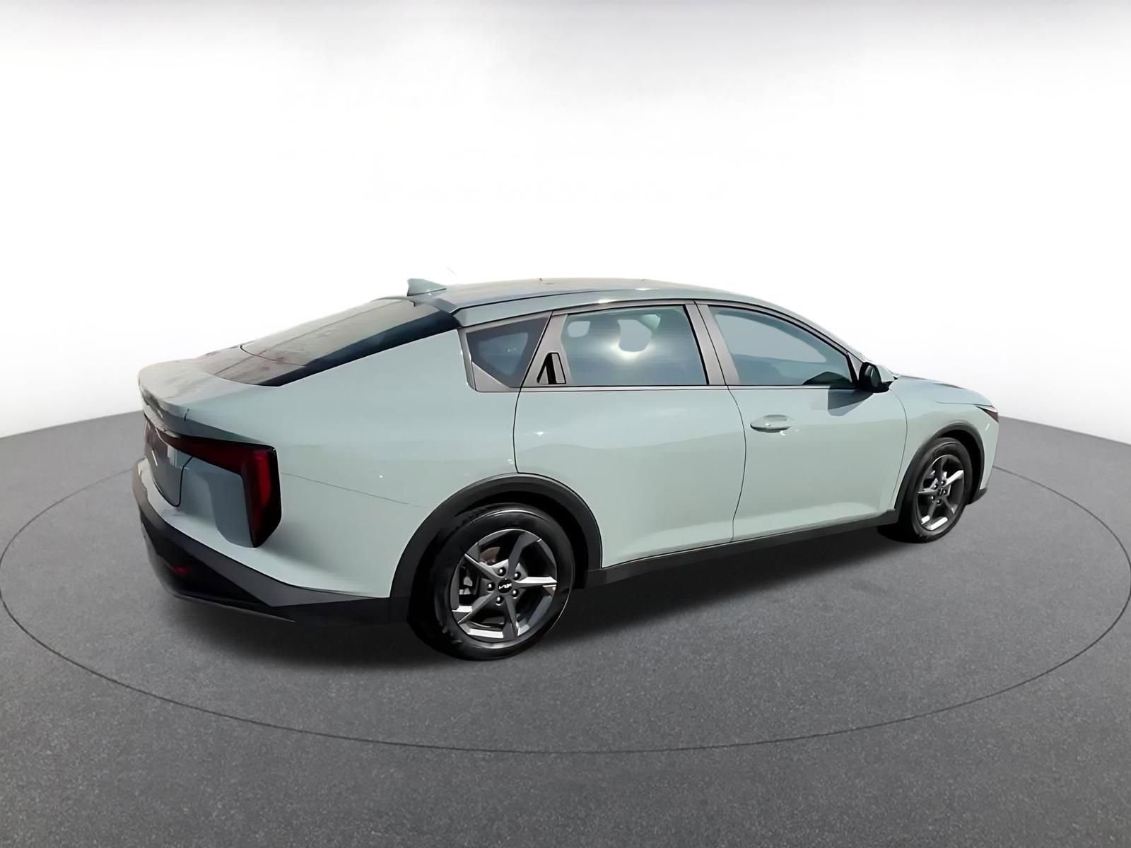 Thumbnail: 2025 Kia K4 - 15