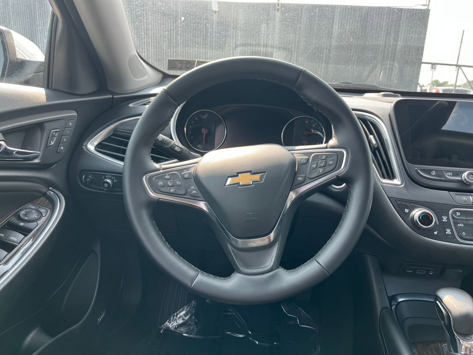 Thumbnail: 2024 Chevrolet Malibu - 28