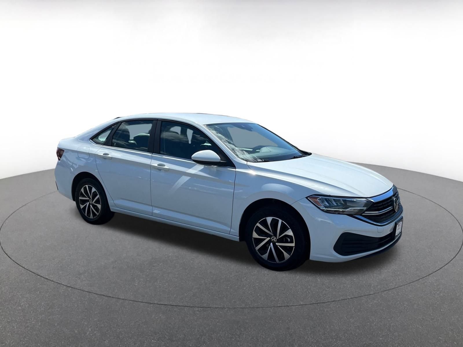 Thumbnail: 2024 Volkswagen Jetta - 1