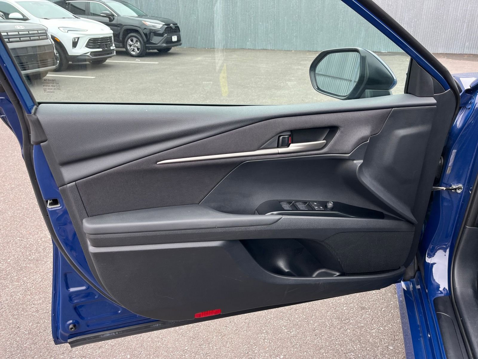 Thumbnail: 2025 Toyota Camry - 20