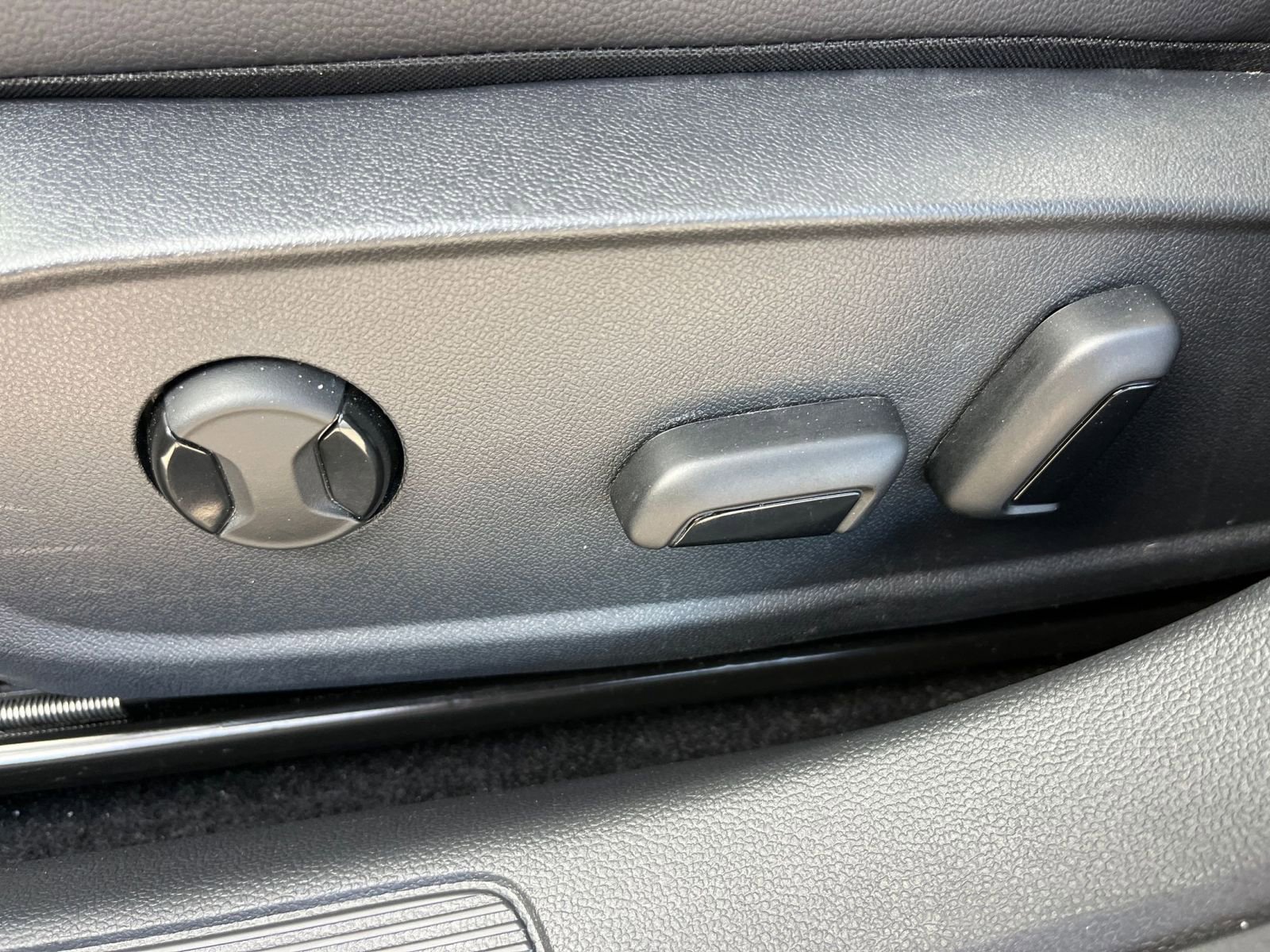 Thumbnail: 2025 Volkswagen Jetta - 23