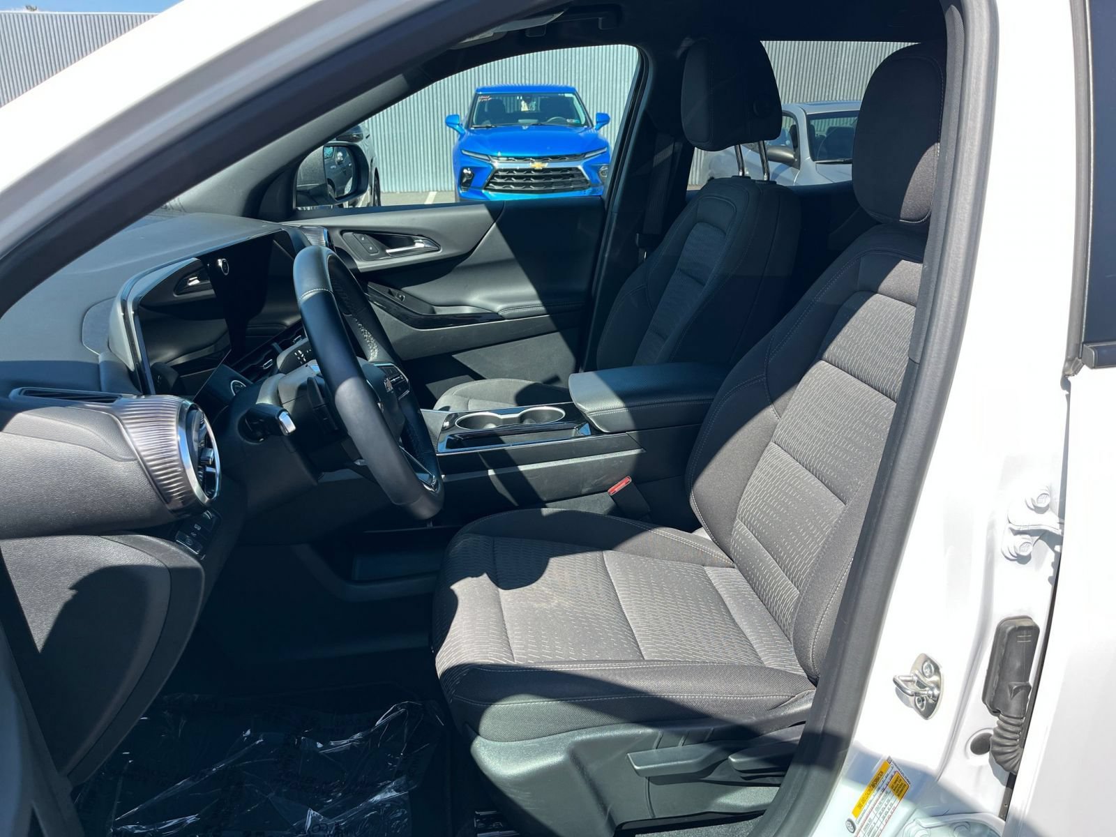 Thumbnail: 2025 Chevrolet Equinox - 35