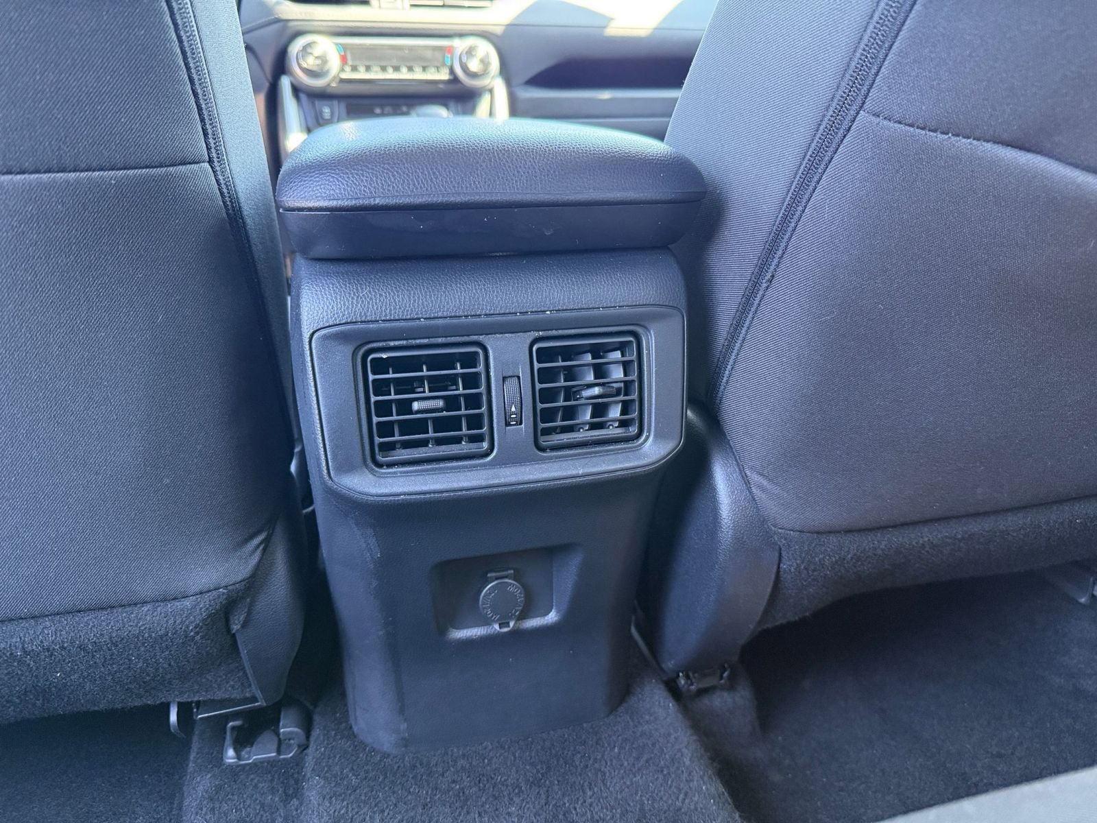 Thumbnail: 2025 Toyota RAV4 - 21