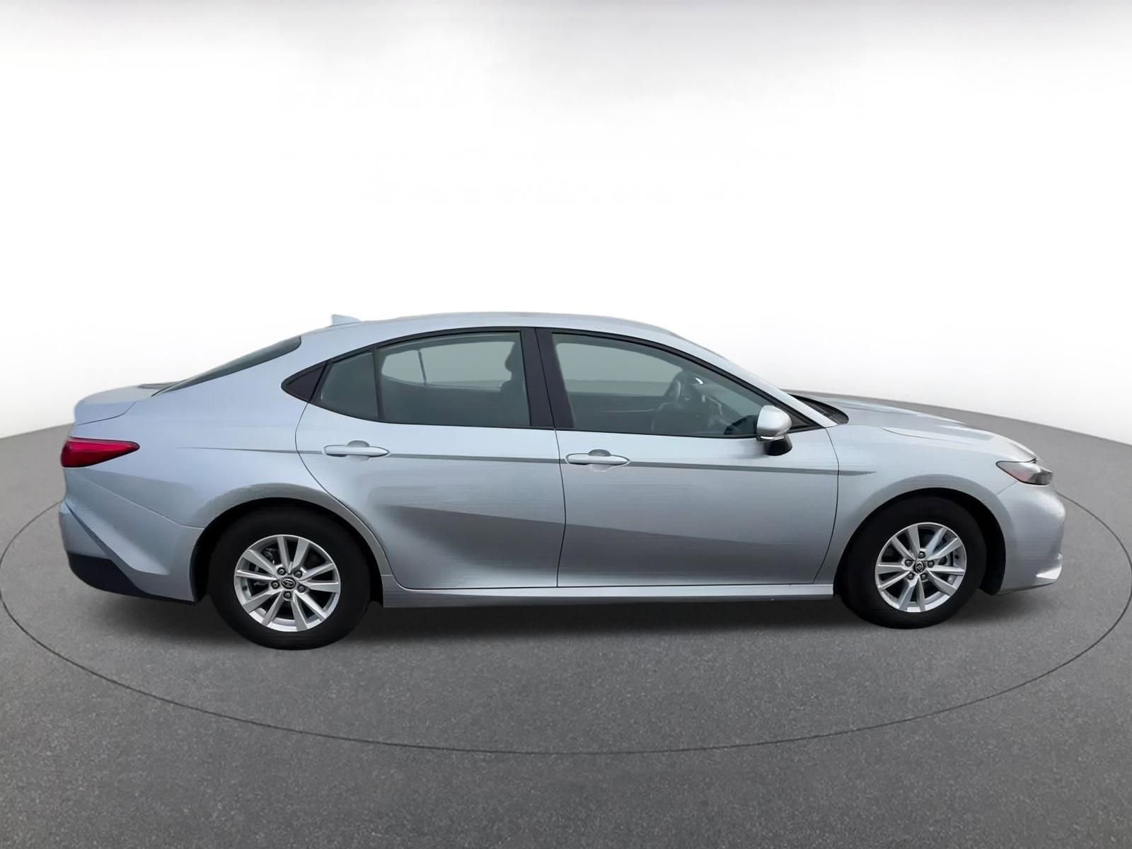 Thumbnail: 2025 Toyota Camry - 16