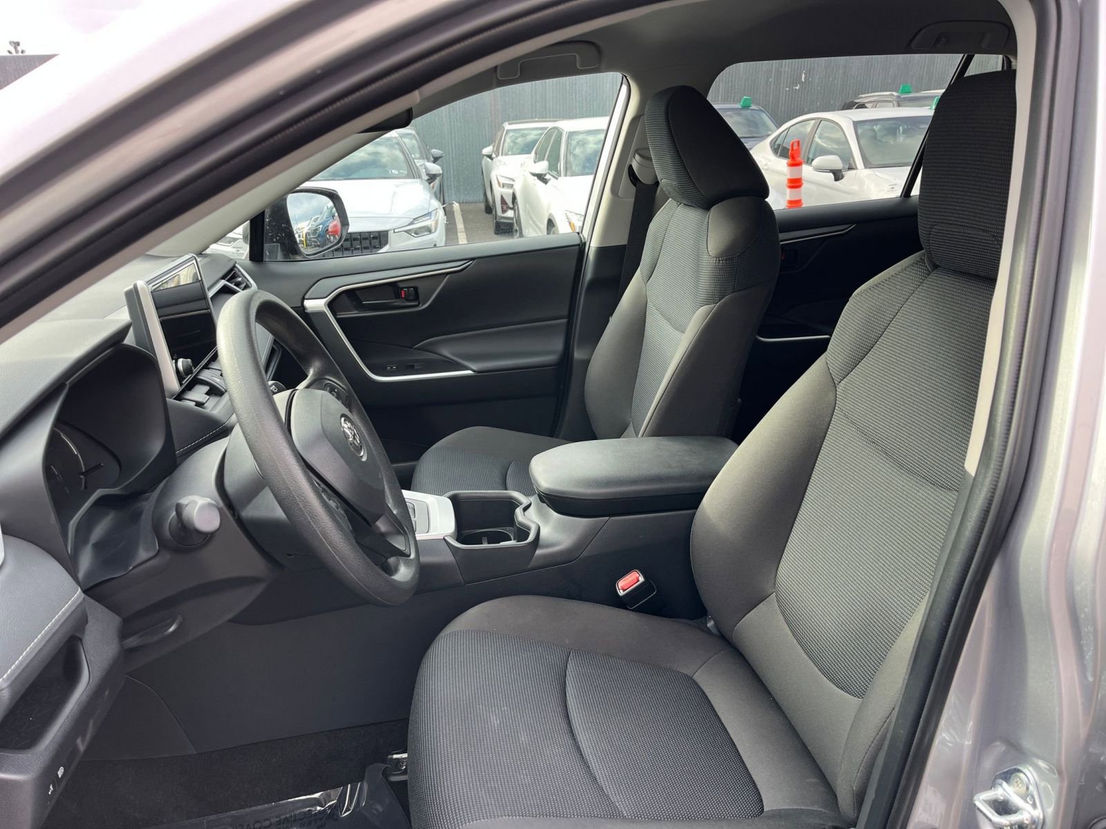 Thumbnail: 2025 Toyota RAV4 - 35