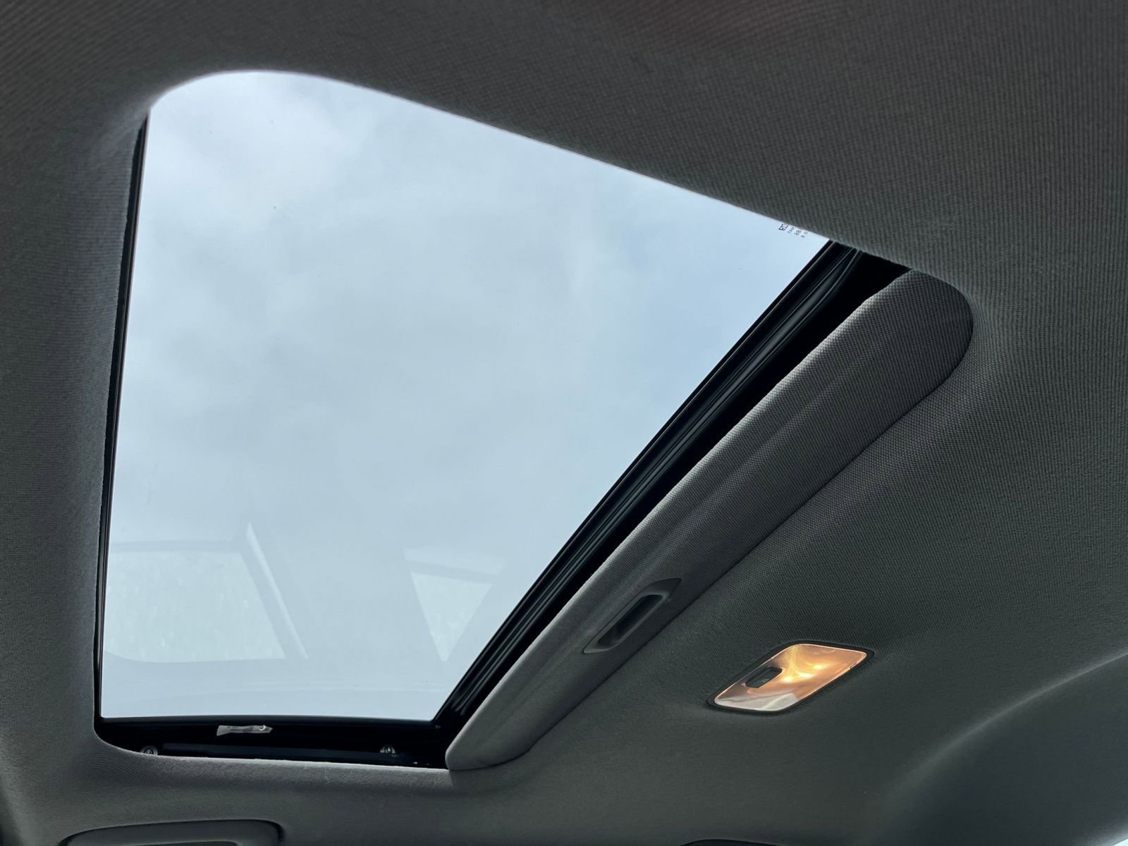 Thumbnail: 2025 Hyundai Elantra - 29