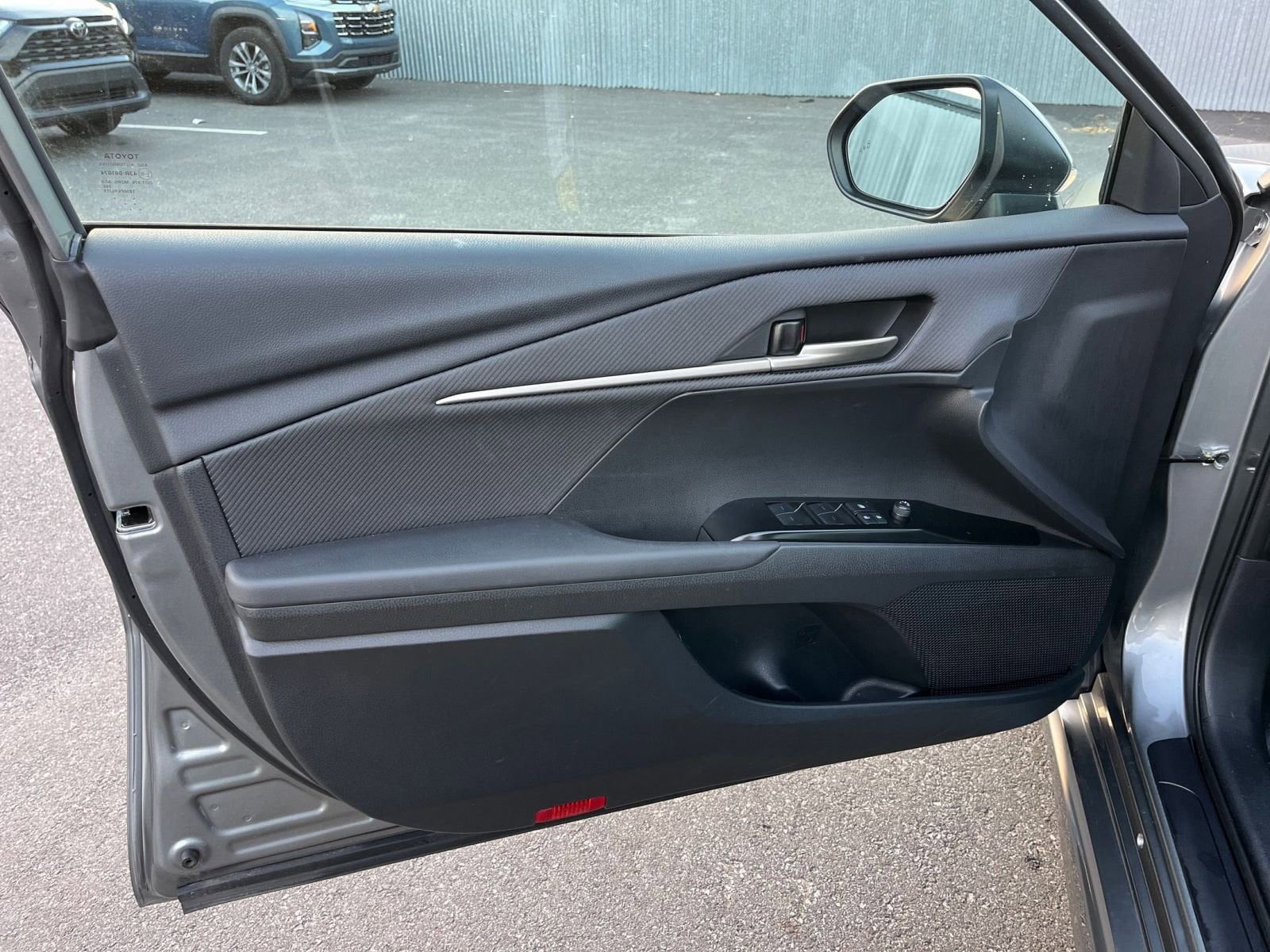 Thumbnail: 2025 Toyota Camry - 20