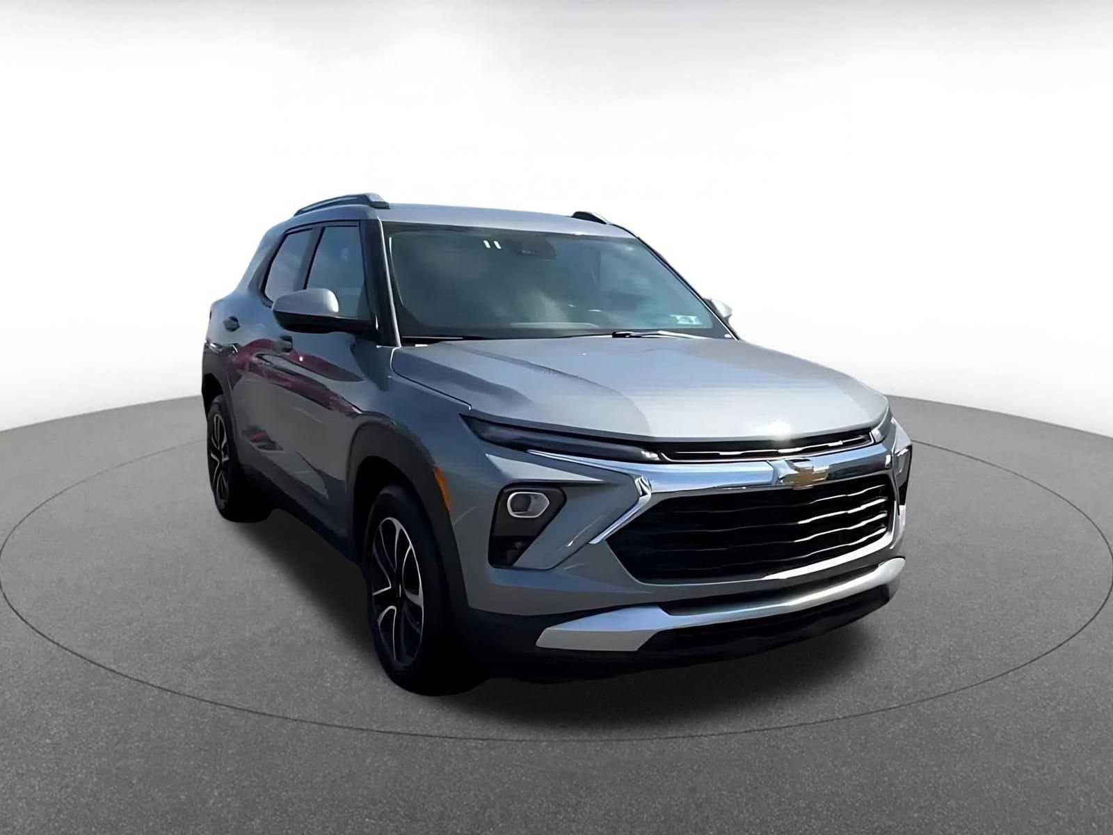 Thumbnail: 2025 Chevrolet TrailBlazer - 3