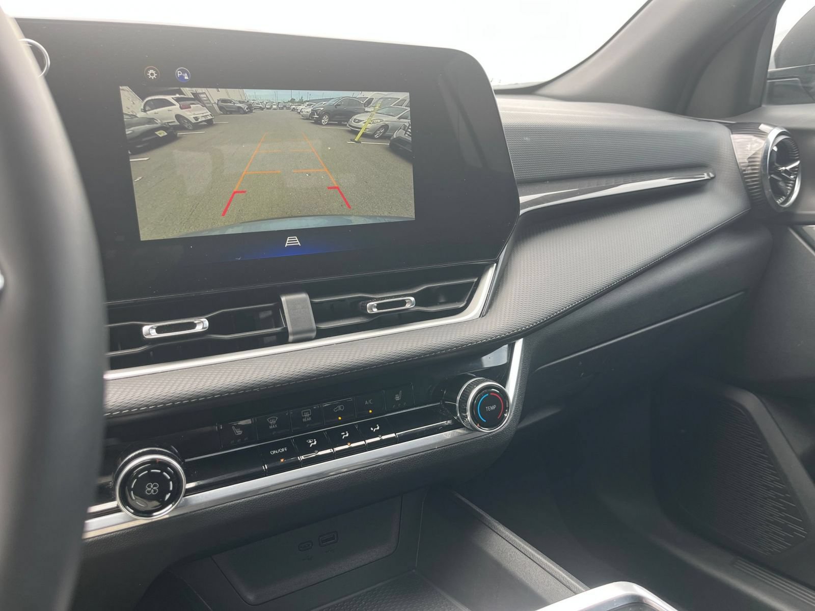 Thumbnail: 2025 Chevrolet Equinox - 19