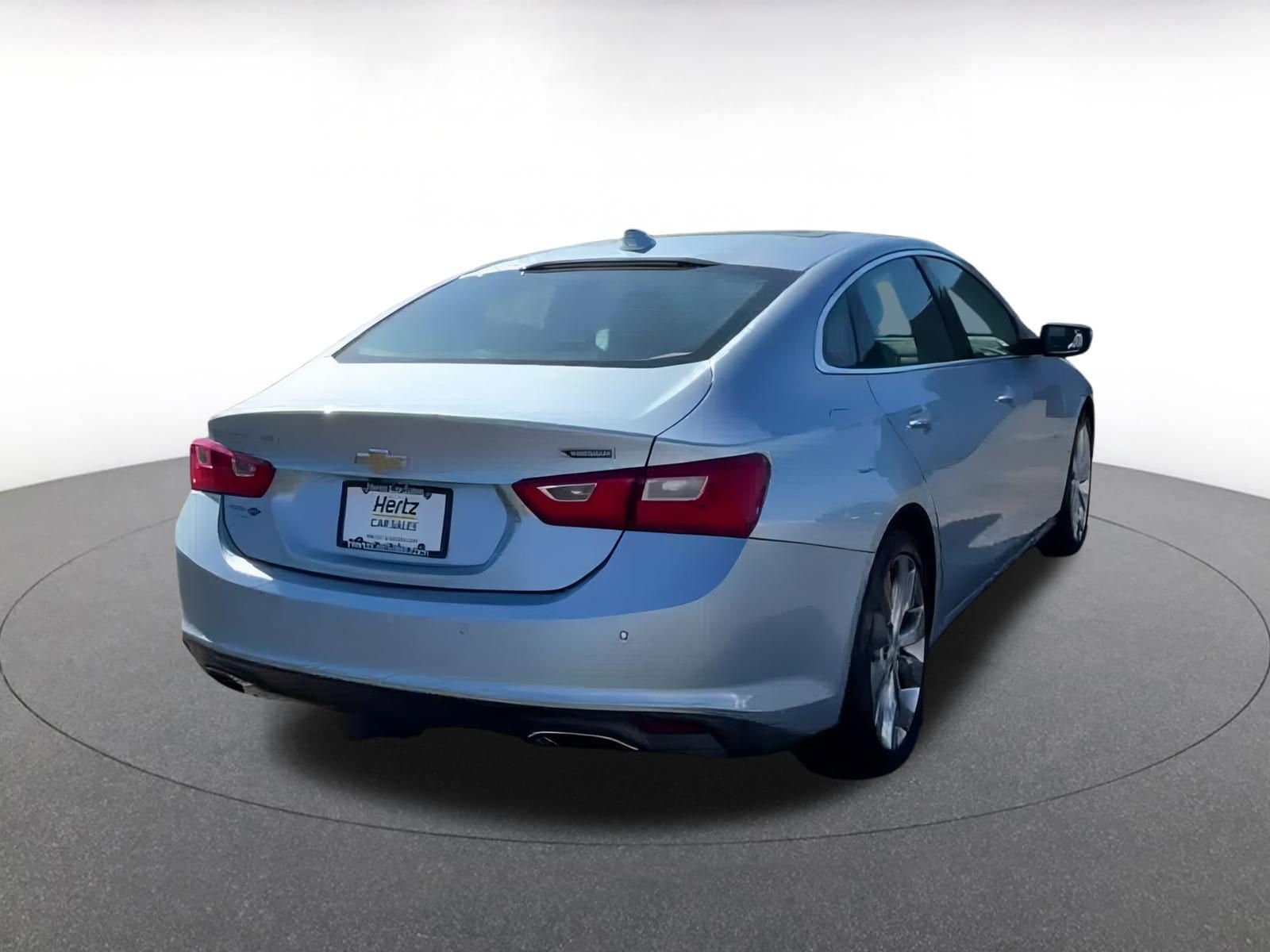 Thumbnail: 2017 Chevrolet Malibu - 13