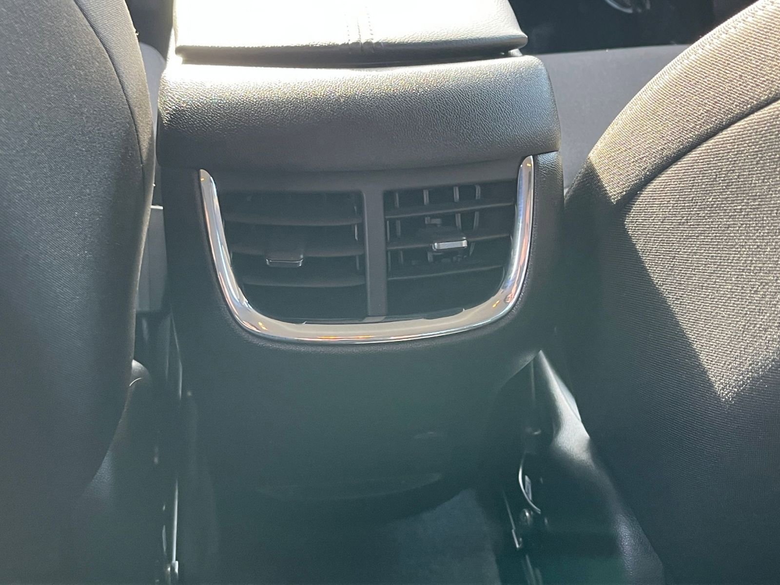 Thumbnail: 2024 Chevrolet Malibu - 25