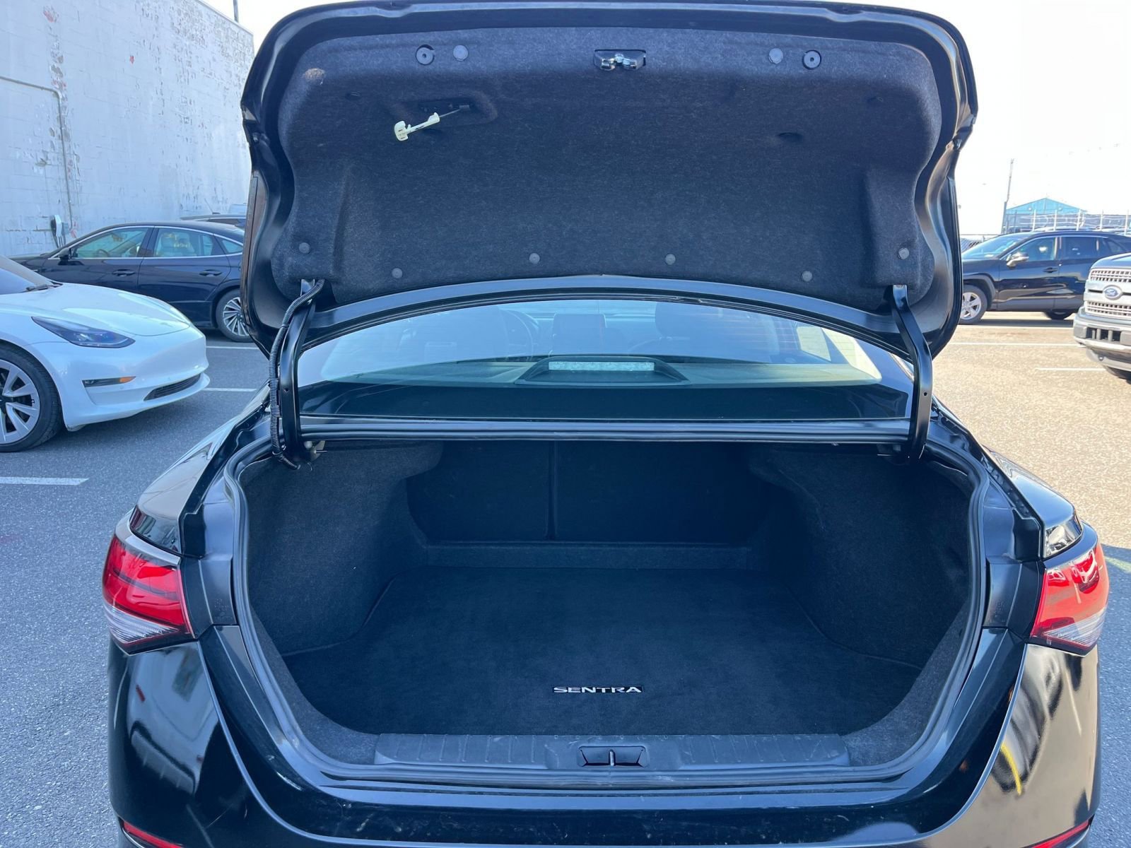 Thumbnail: 2025 Nissan Sentra - 30