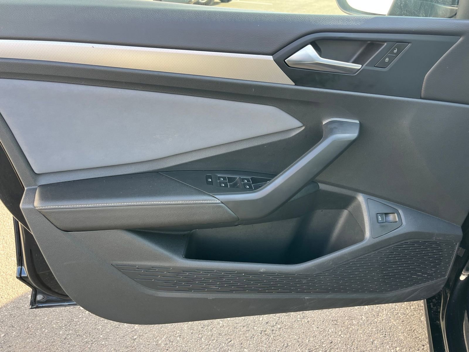 Thumbnail: 2025 Volkswagen Jetta - 18