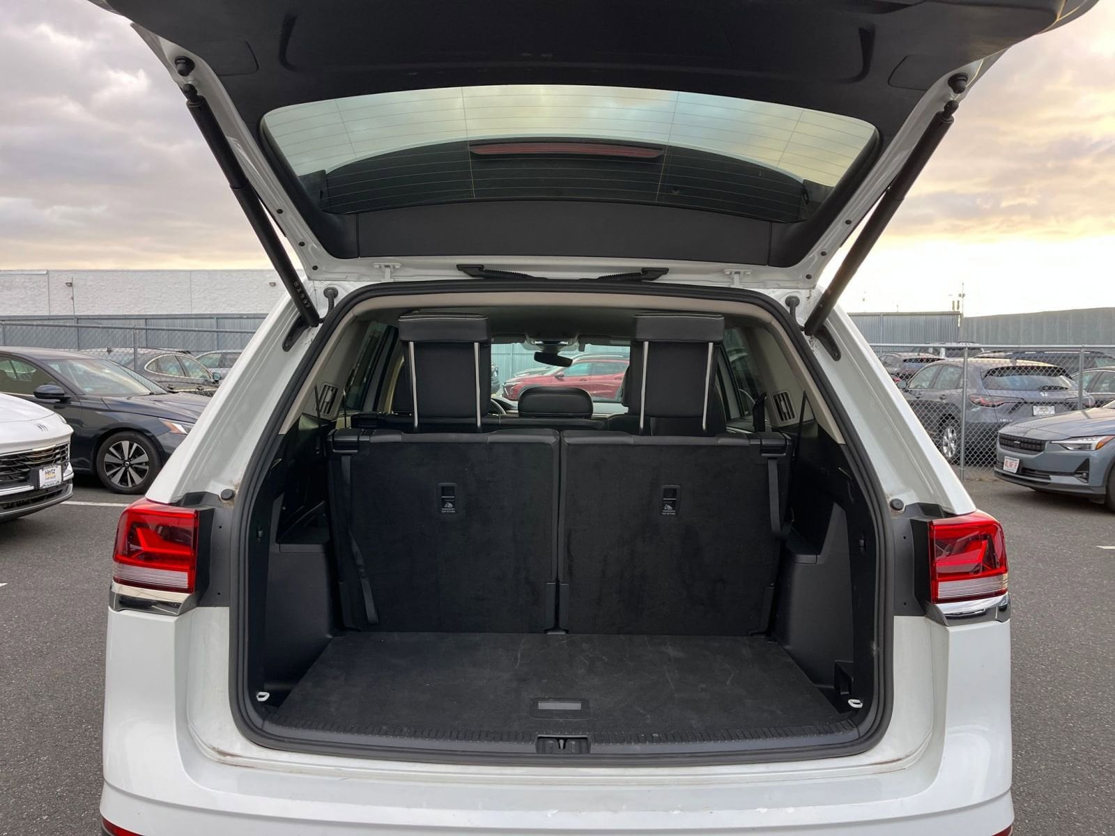 Thumbnail: 2025 Volkswagen Atlas - 31