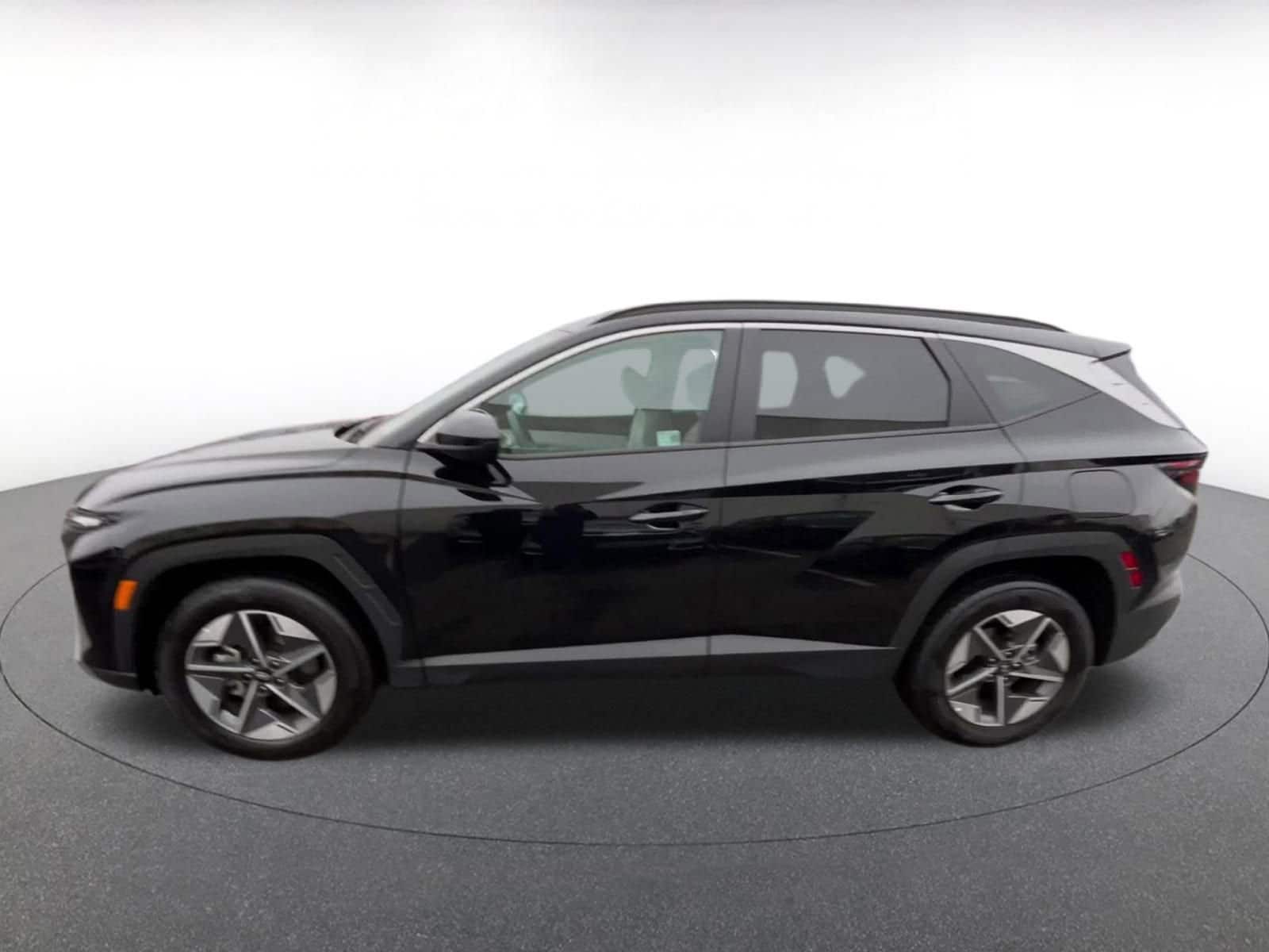 Thumbnail: 2025 Hyundai Tucson - 8