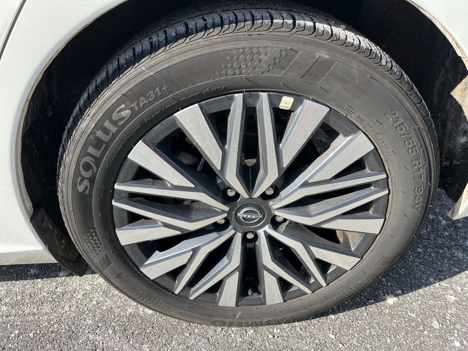 Thumbnail: 2025 Nissan Altima - 30