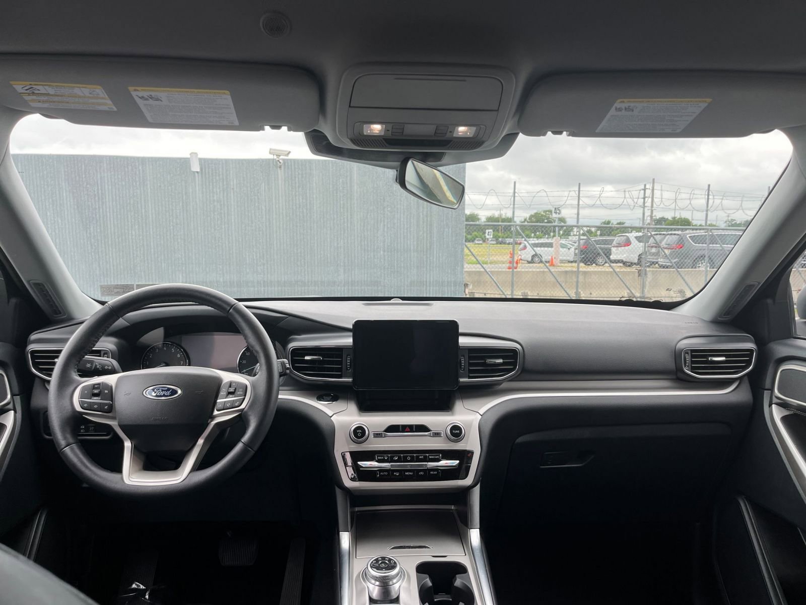Thumbnail: 2024 Ford Explorer - 33