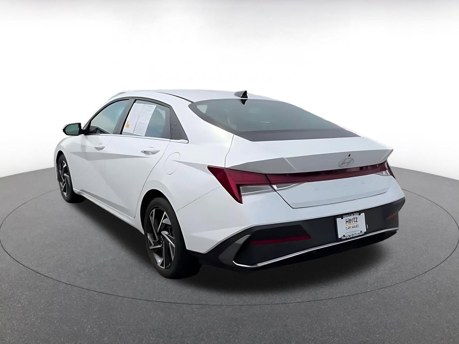 Thumbnail: 2025 Hyundai Elantra - 11