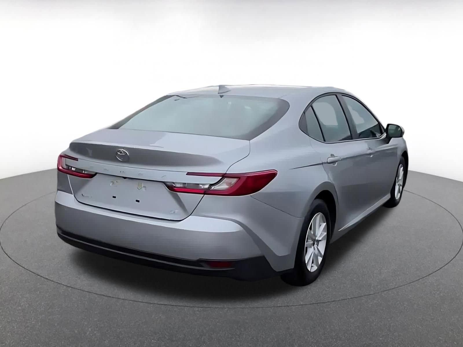 Thumbnail: 2025 Toyota Camry - 13