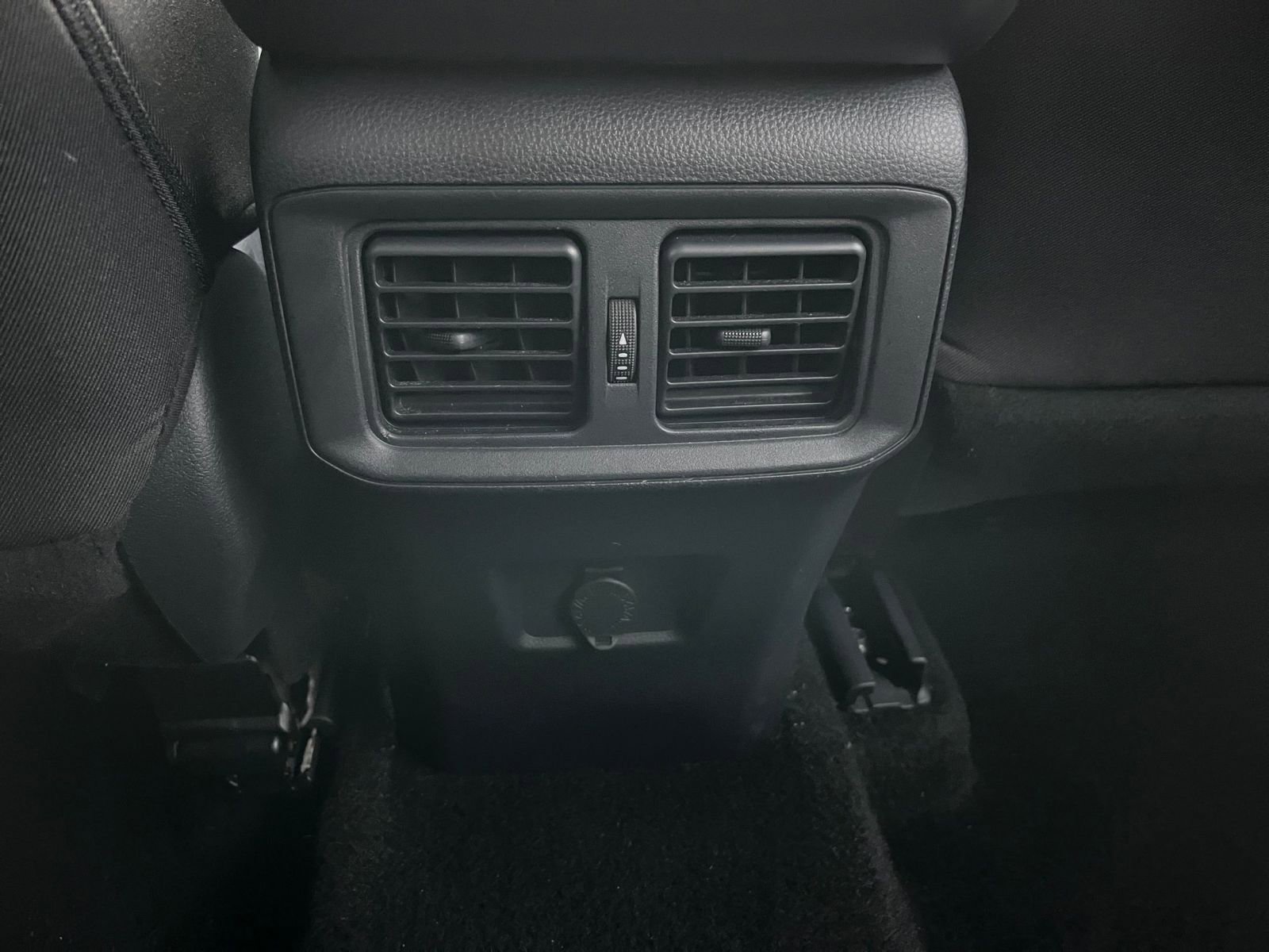 Thumbnail: 2025 Toyota RAV4 - 23