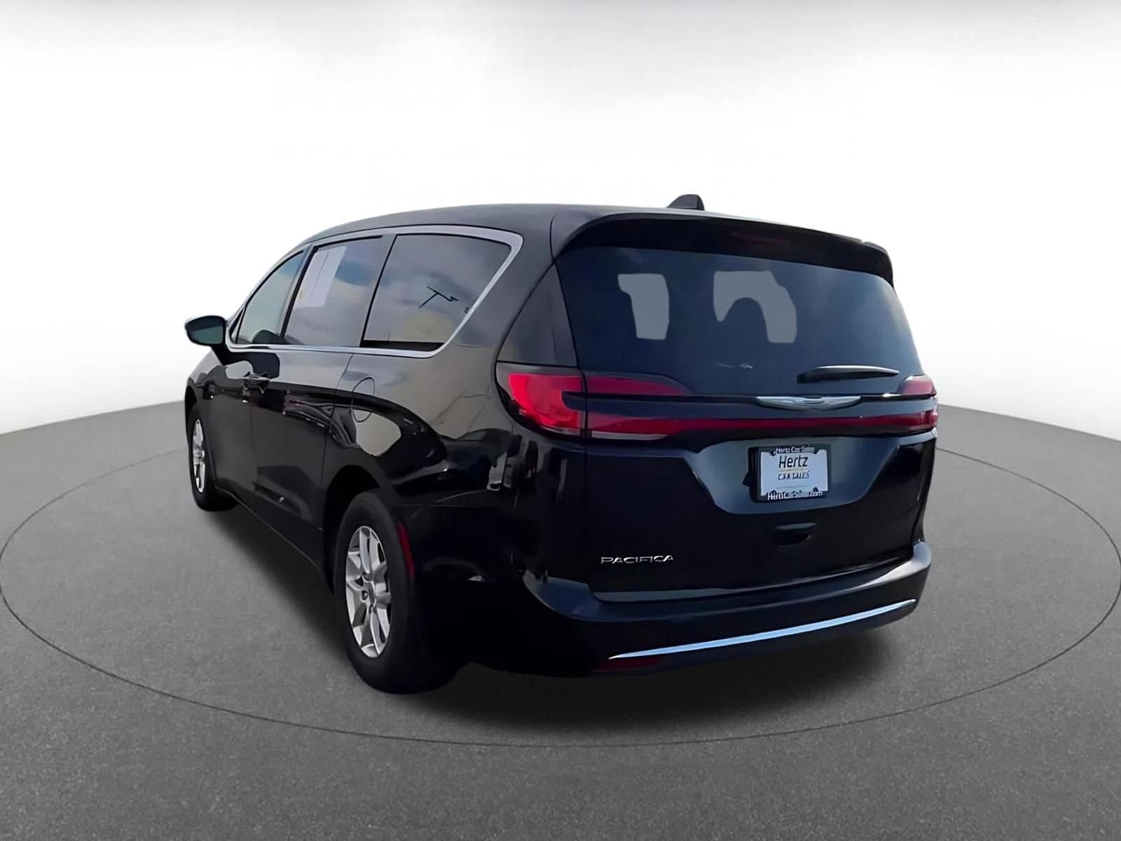 Thumbnail: 2025 Chrysler Pacifica - 11
