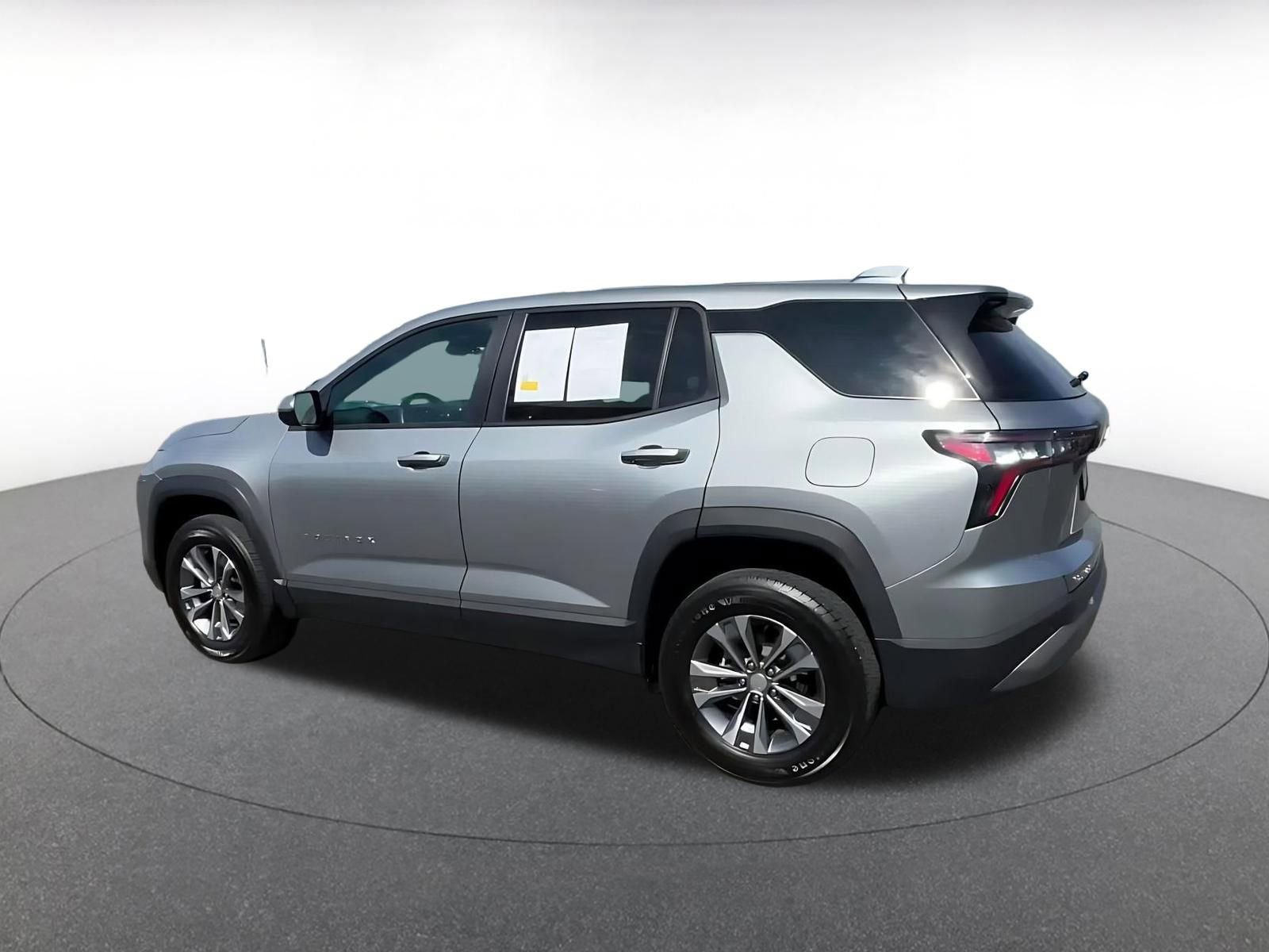 Thumbnail: 2025 Chevrolet Equinox - 10