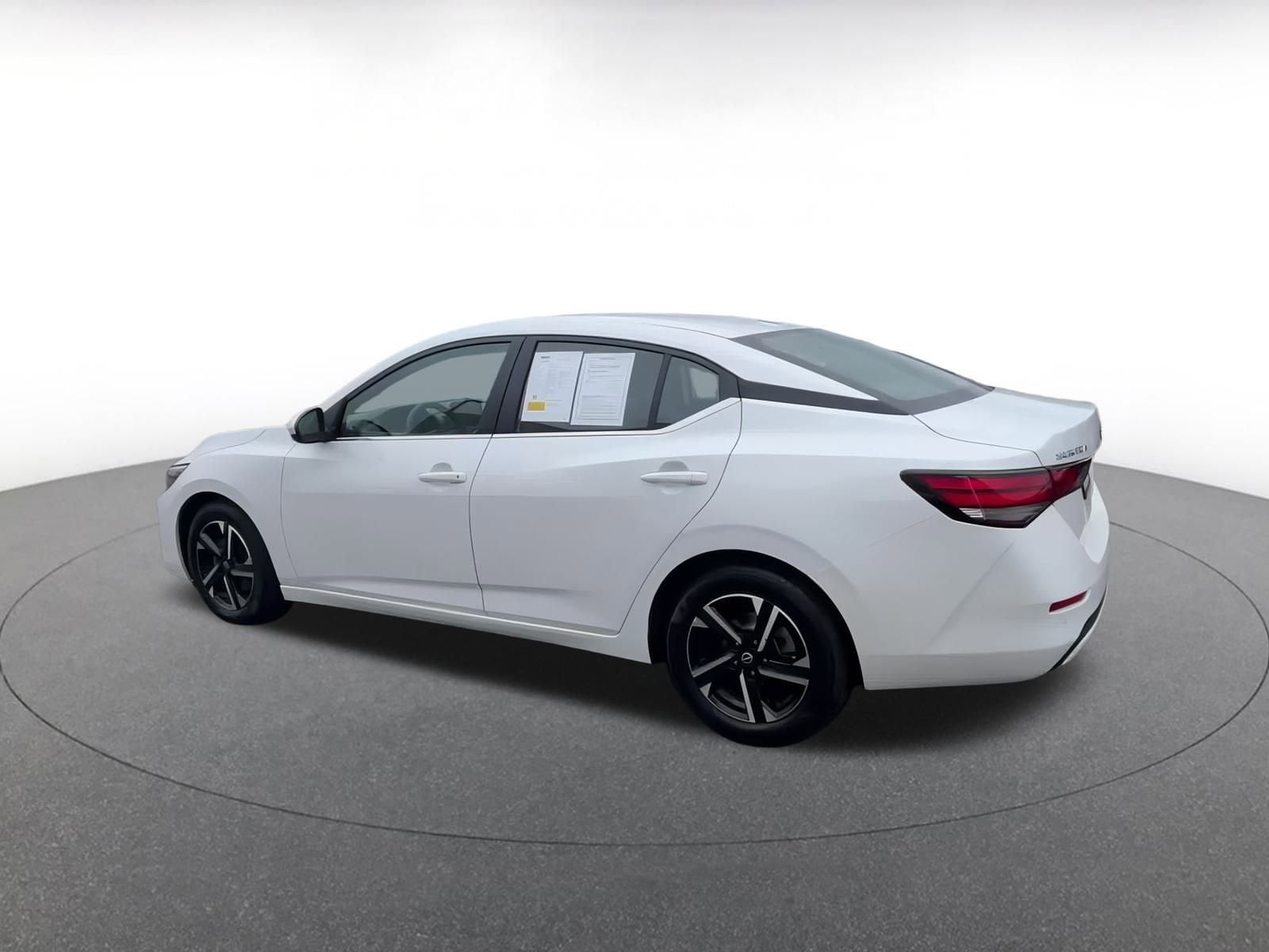 Thumbnail: 2024 Nissan Sentra - 11