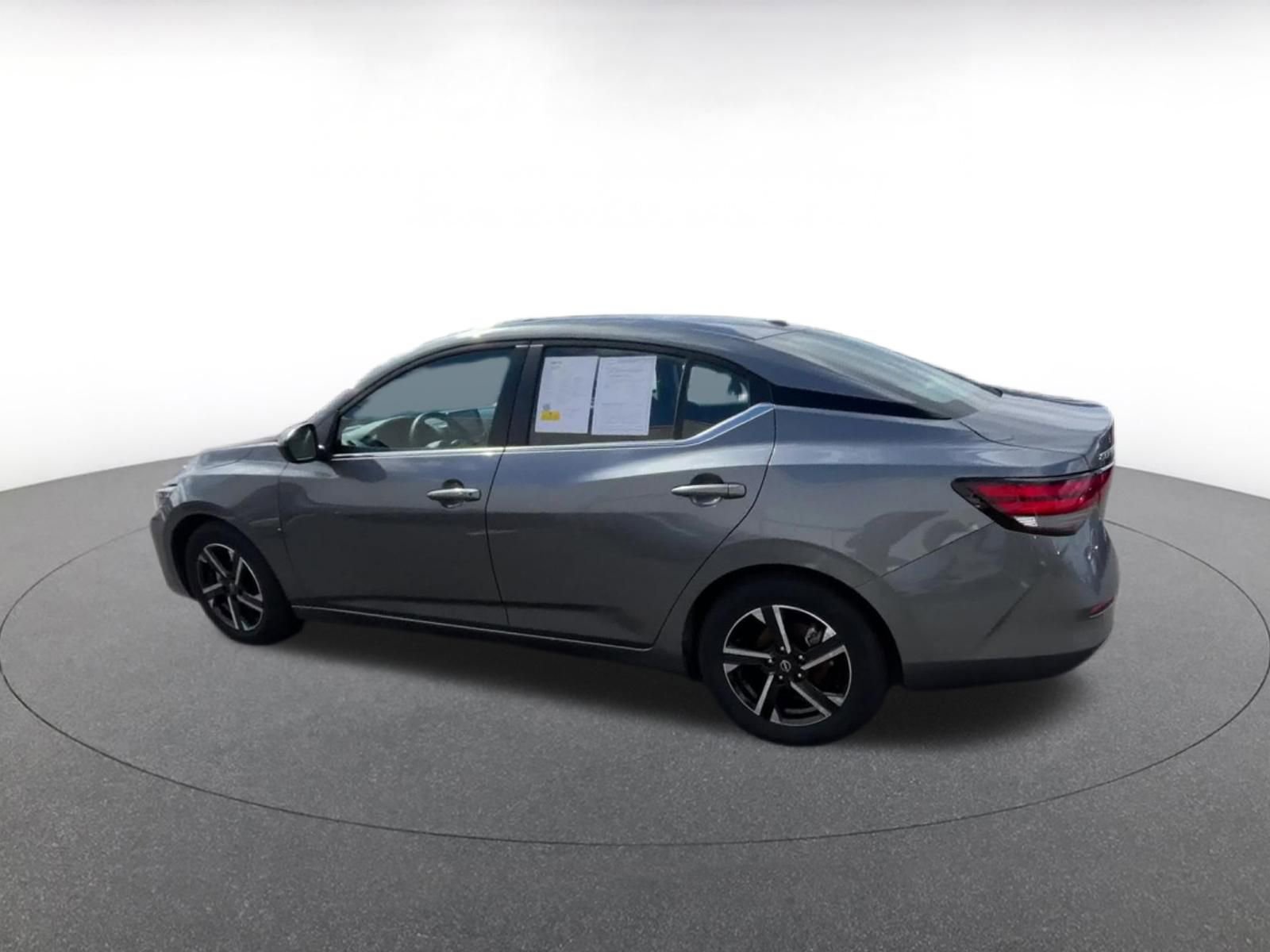 Thumbnail: 2025 Nissan Sentra - 10