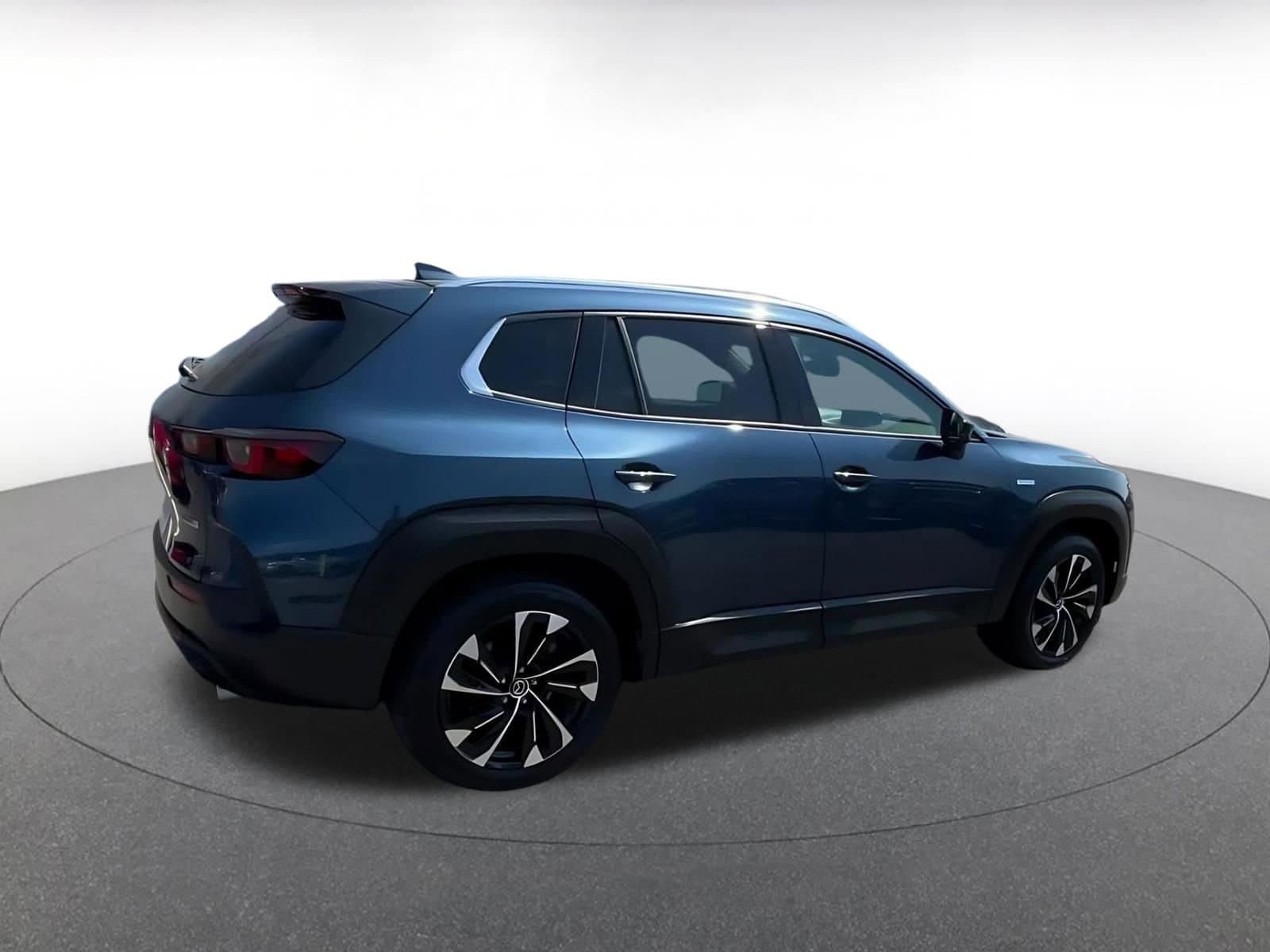 Thumbnail: 2025 Mazda CX-50 - 15