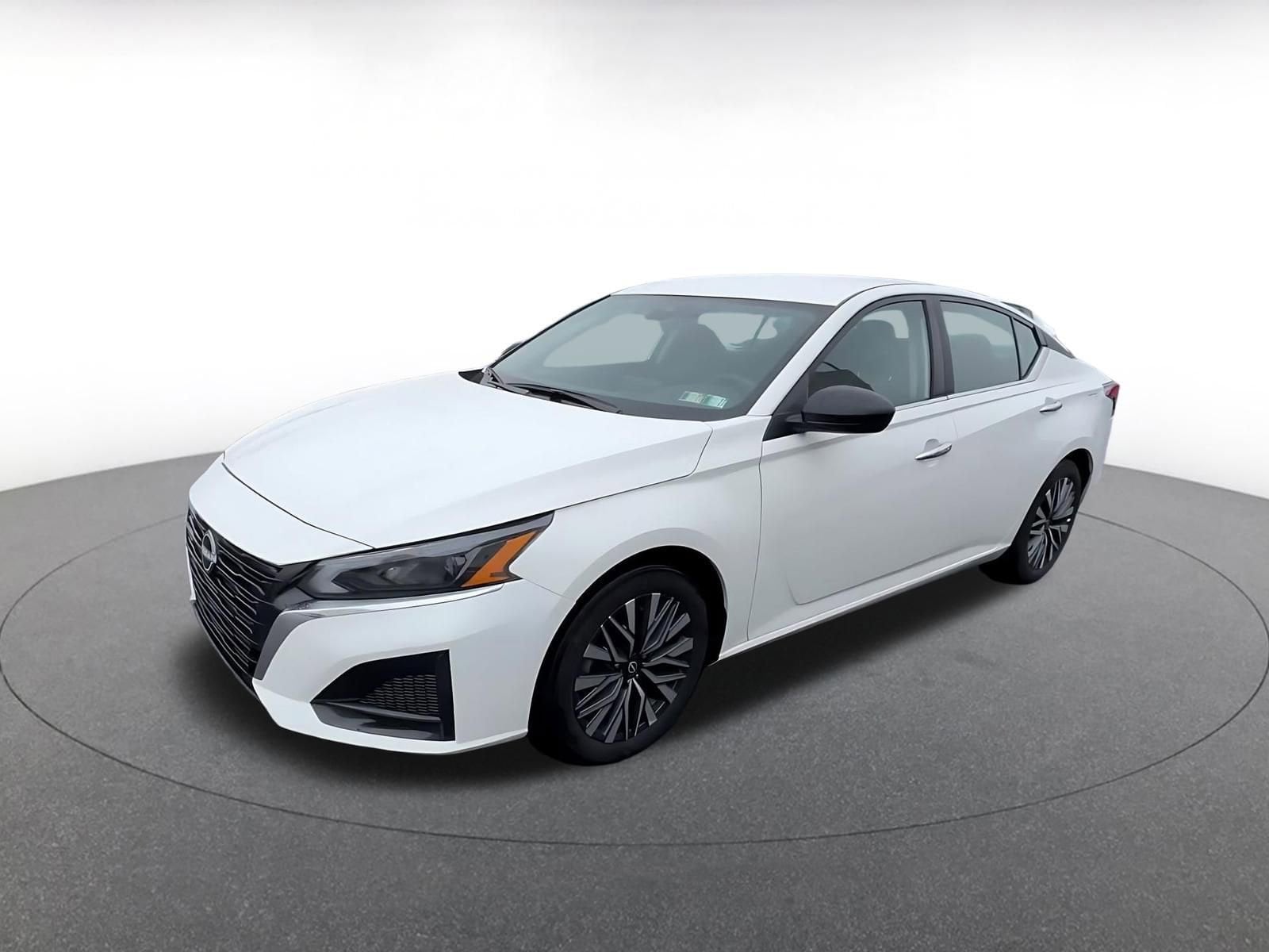 Thumbnail: 2025 Nissan Altima - 8