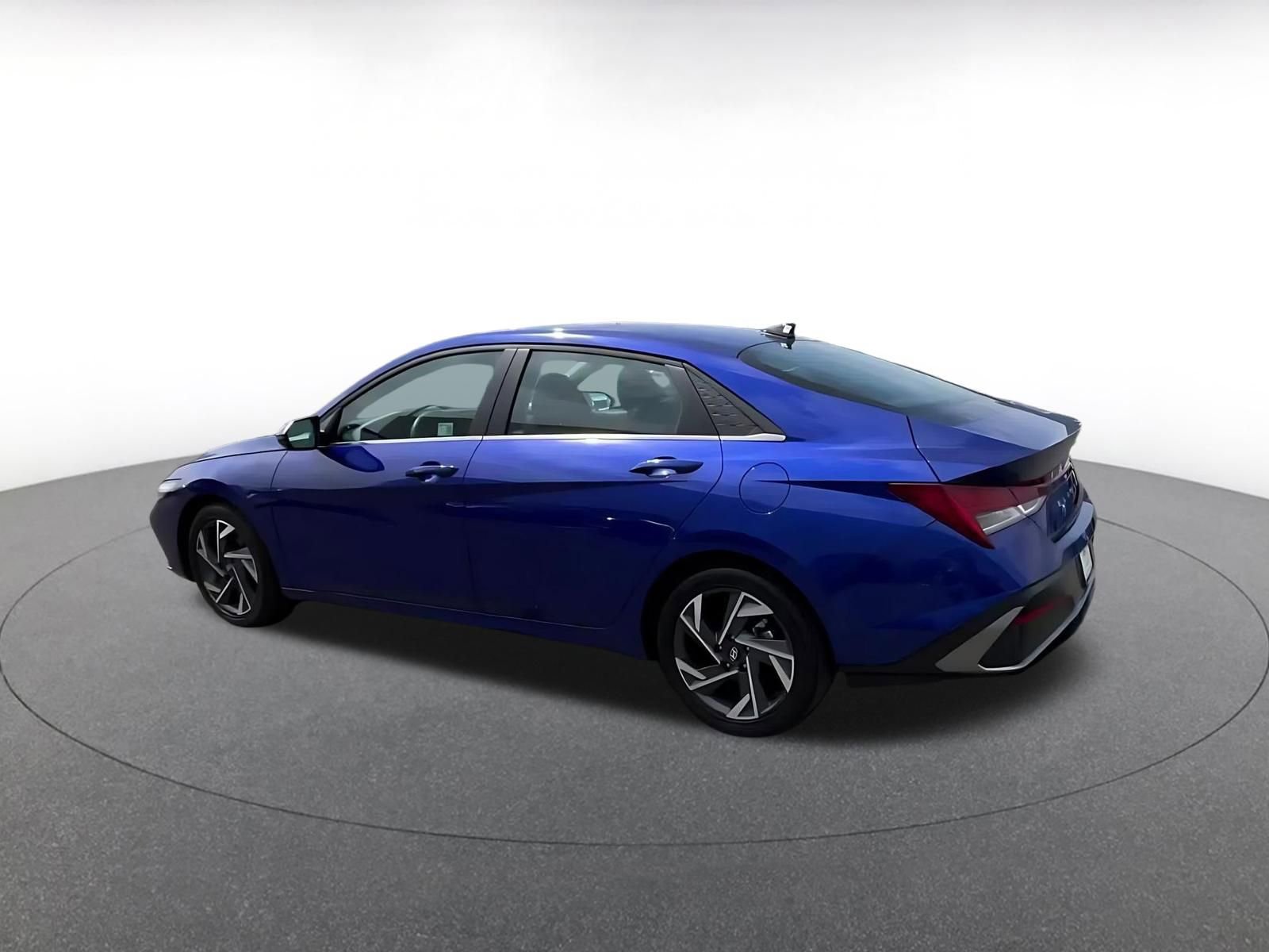 Thumbnail: 2025 Hyundai Elantra - 8