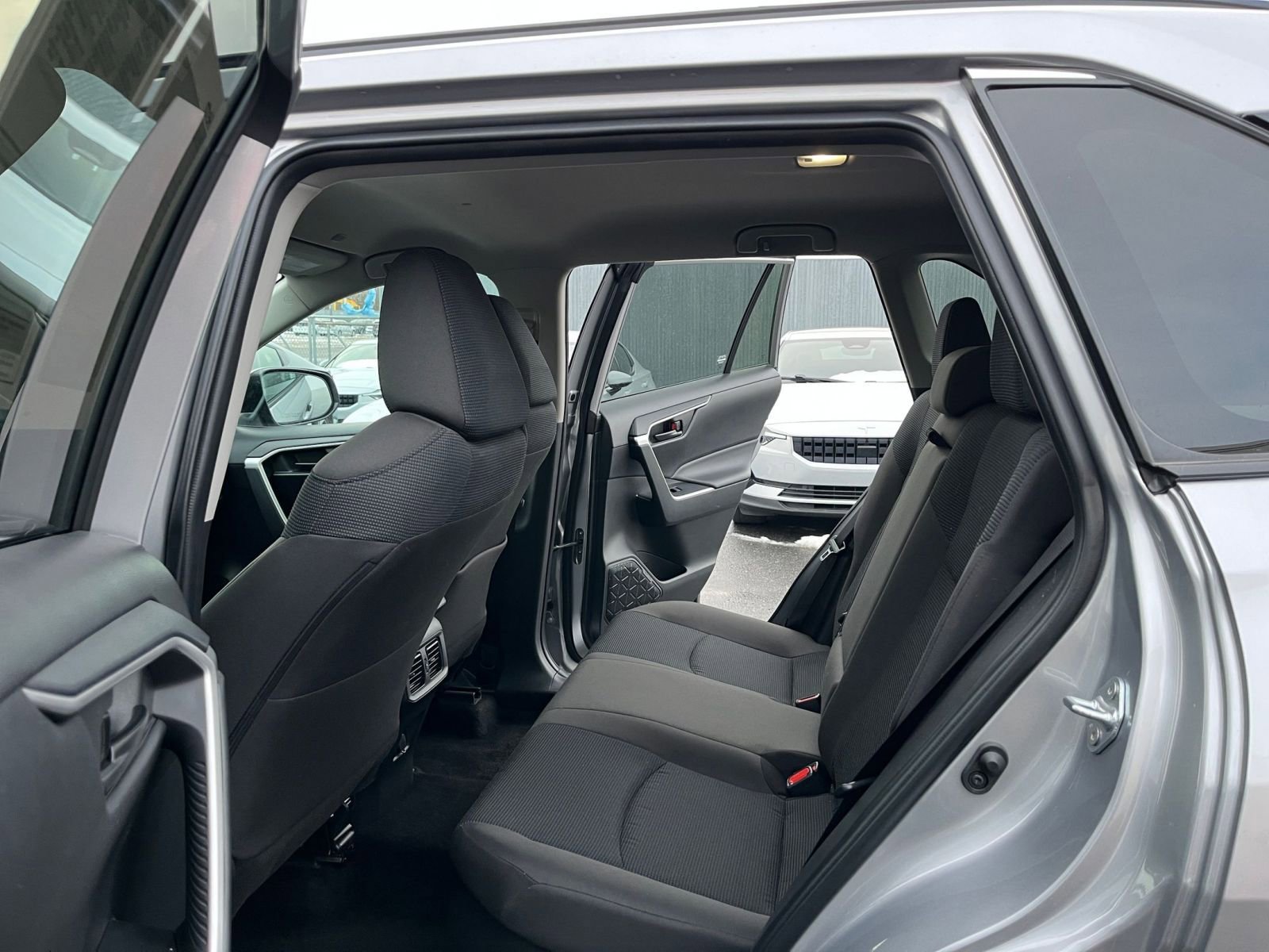 Thumbnail: 2025 Toyota RAV4 - 25