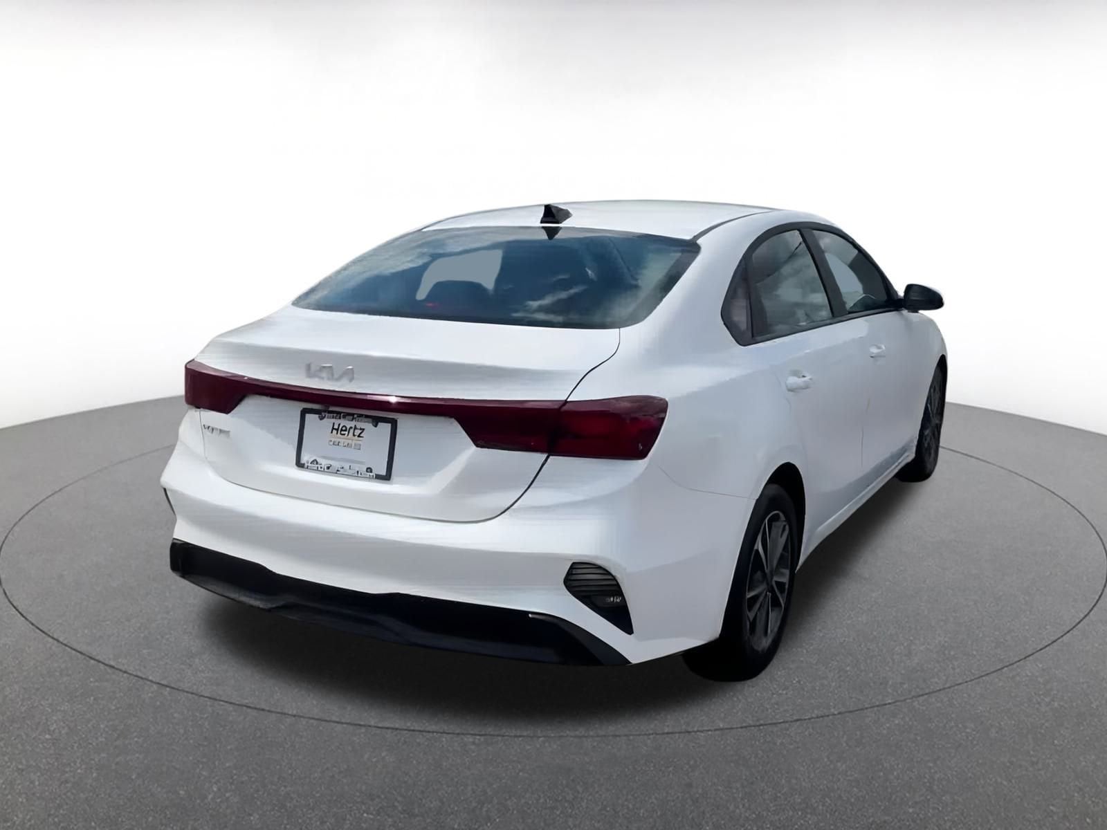 Thumbnail: 2024 Kia Forte - 13