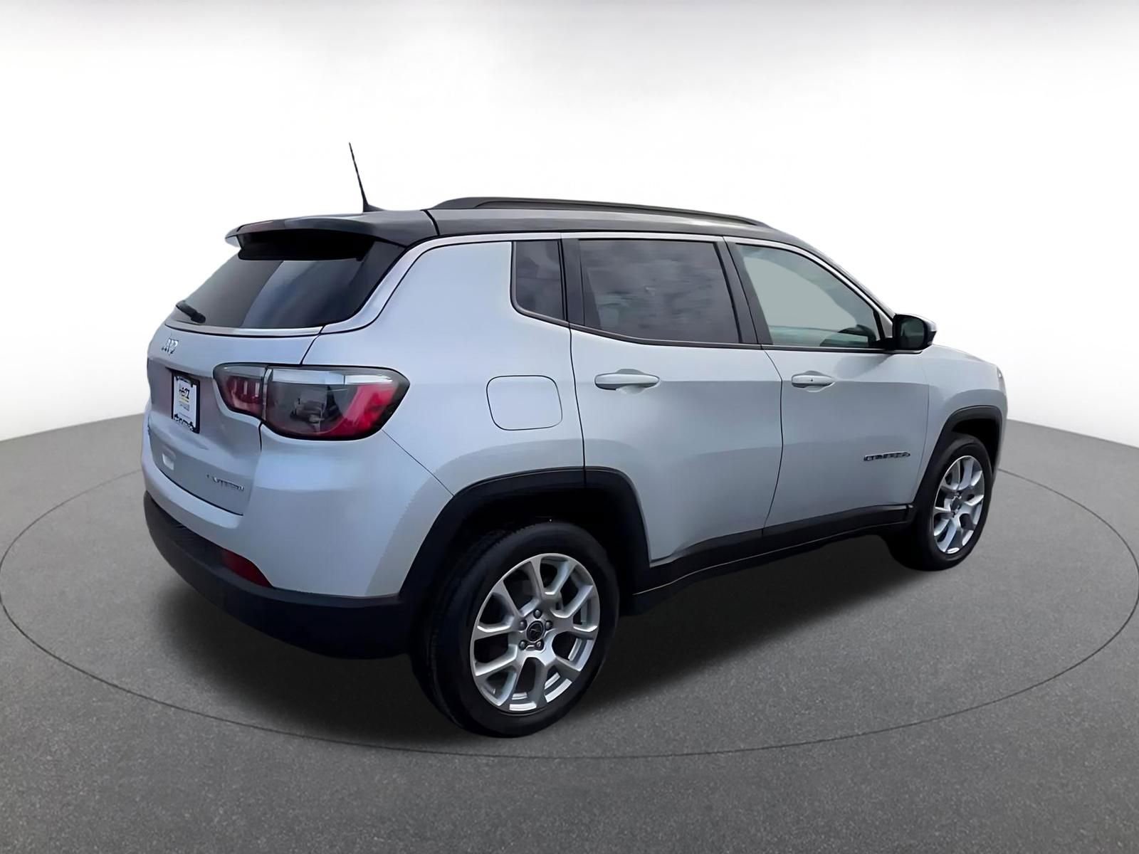 Thumbnail: 2025 Jeep Compass - 13