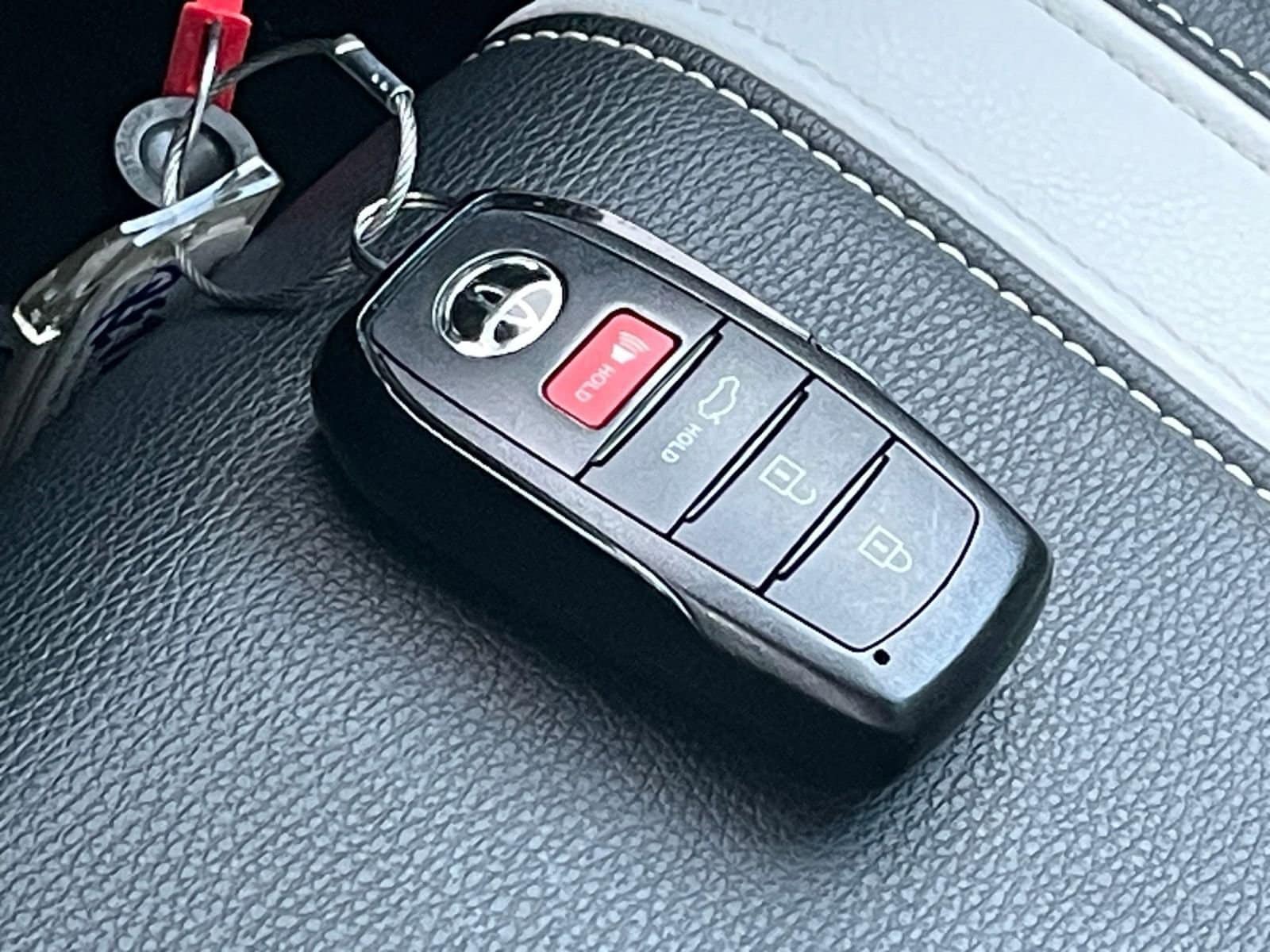 Thumbnail: 2025 Toyota Camry - 22