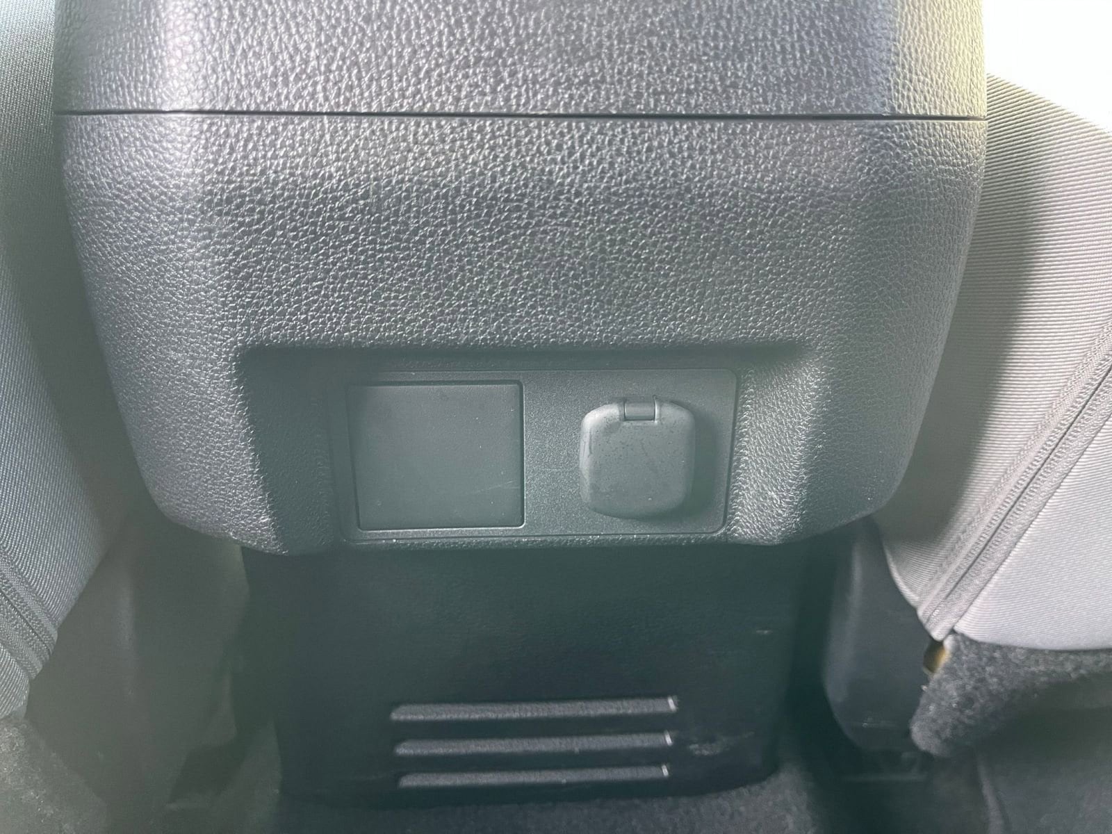 Thumbnail: 2025 Toyota Tacoma - 25