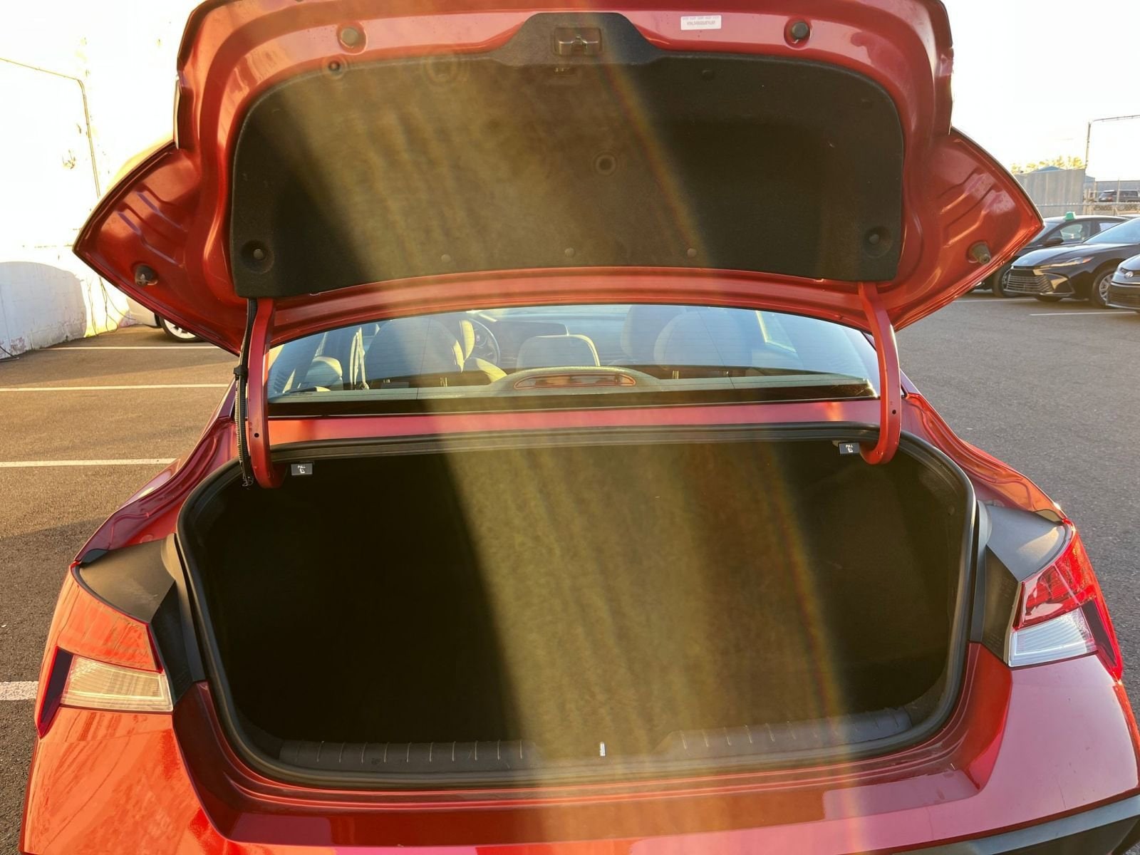 Thumbnail: 2025 Hyundai Elantra - 30