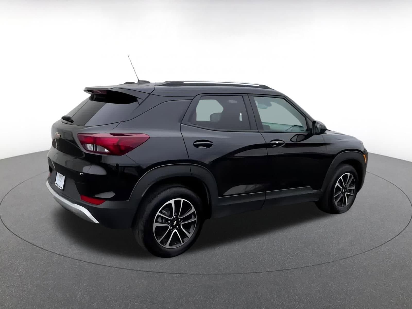 Thumbnail: 2025 Chevrolet TrailBlazer - 15