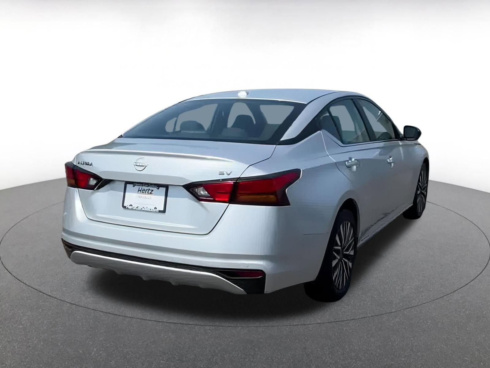 2024 Nissan Altima SV 13