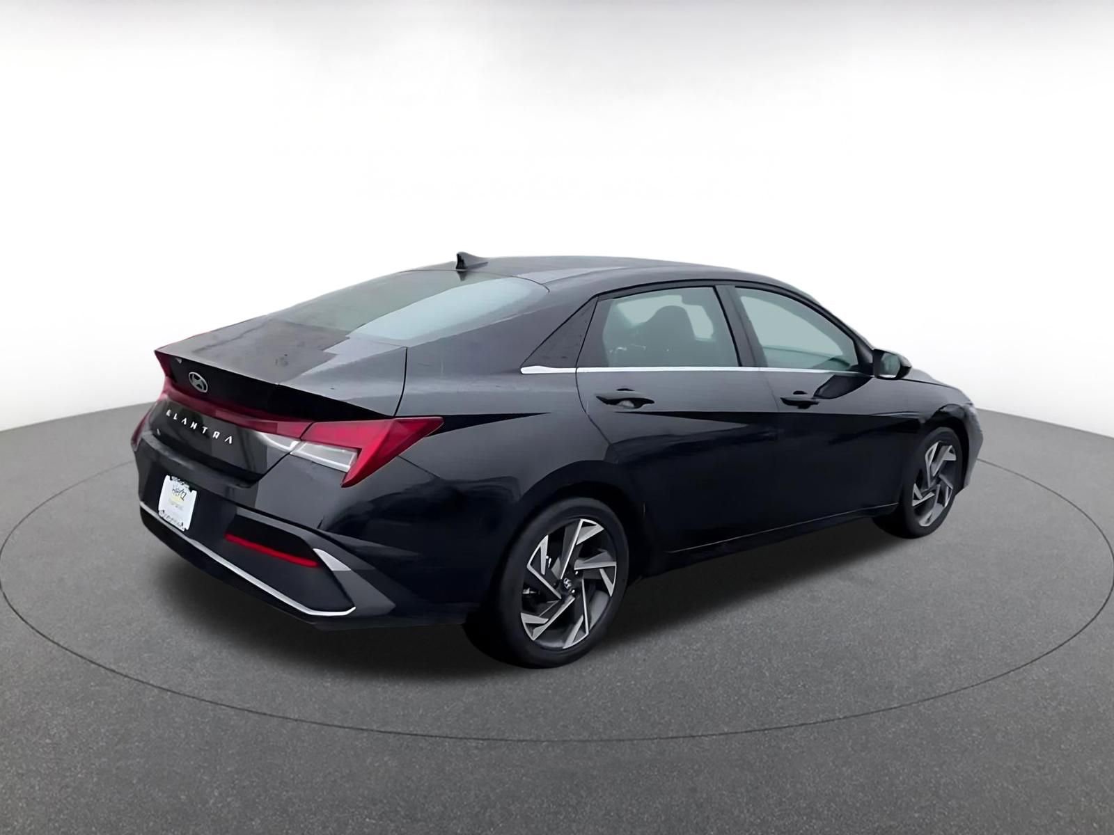 Thumbnail: 2025 Hyundai Elantra - 15