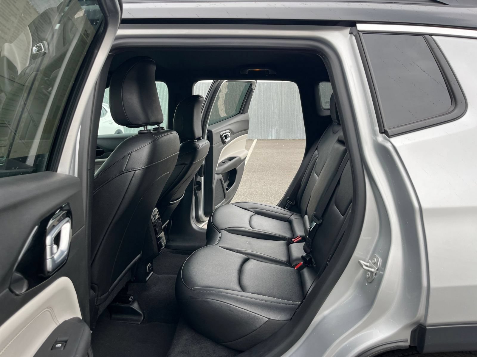 Thumbnail: 2025 Jeep Compass - 27