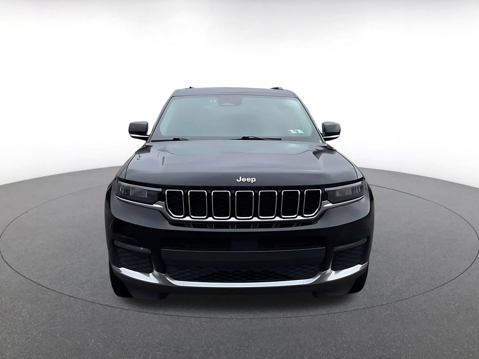 Thumbnail: 2023 Jeep Grand Cherokee - 4