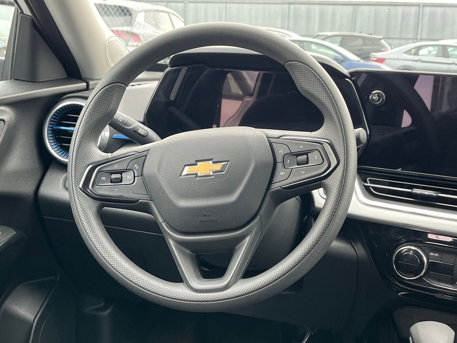 Thumbnail: 2025 Chevrolet Trax - 27