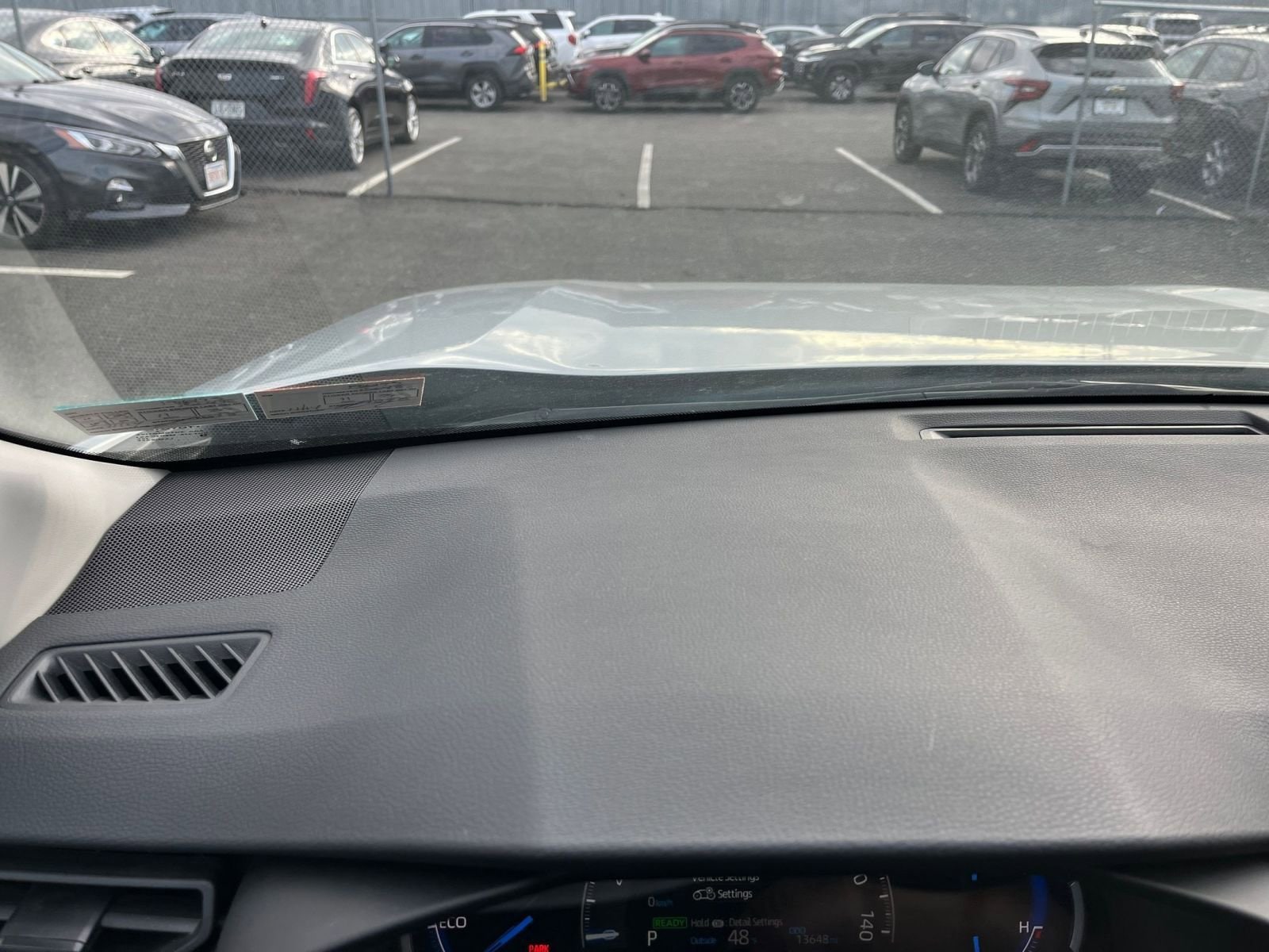 Thumbnail: 2025 Toyota RAV4 - 33