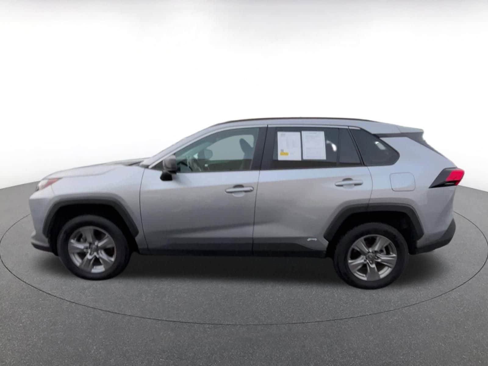 Thumbnail: 2025 Toyota RAV4 - 8