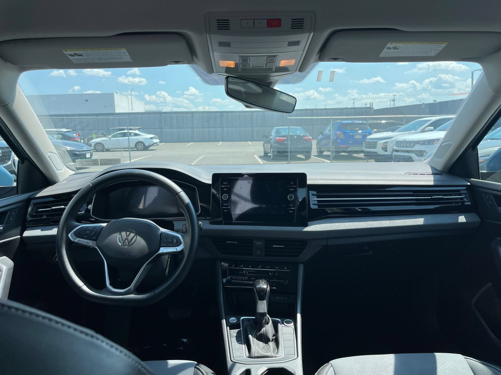 Thumbnail: 2025 Volkswagen Jetta - 33