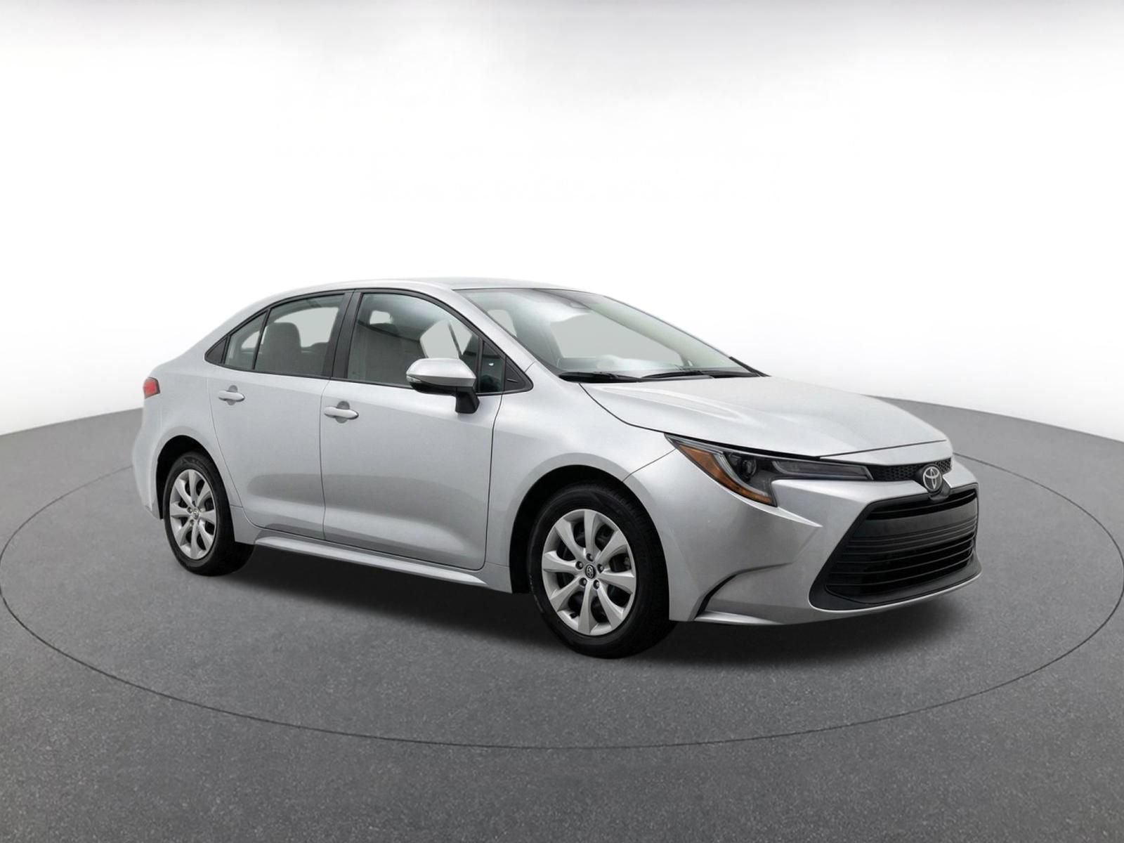 Thumbnail: 2025 Toyota Corolla - 4