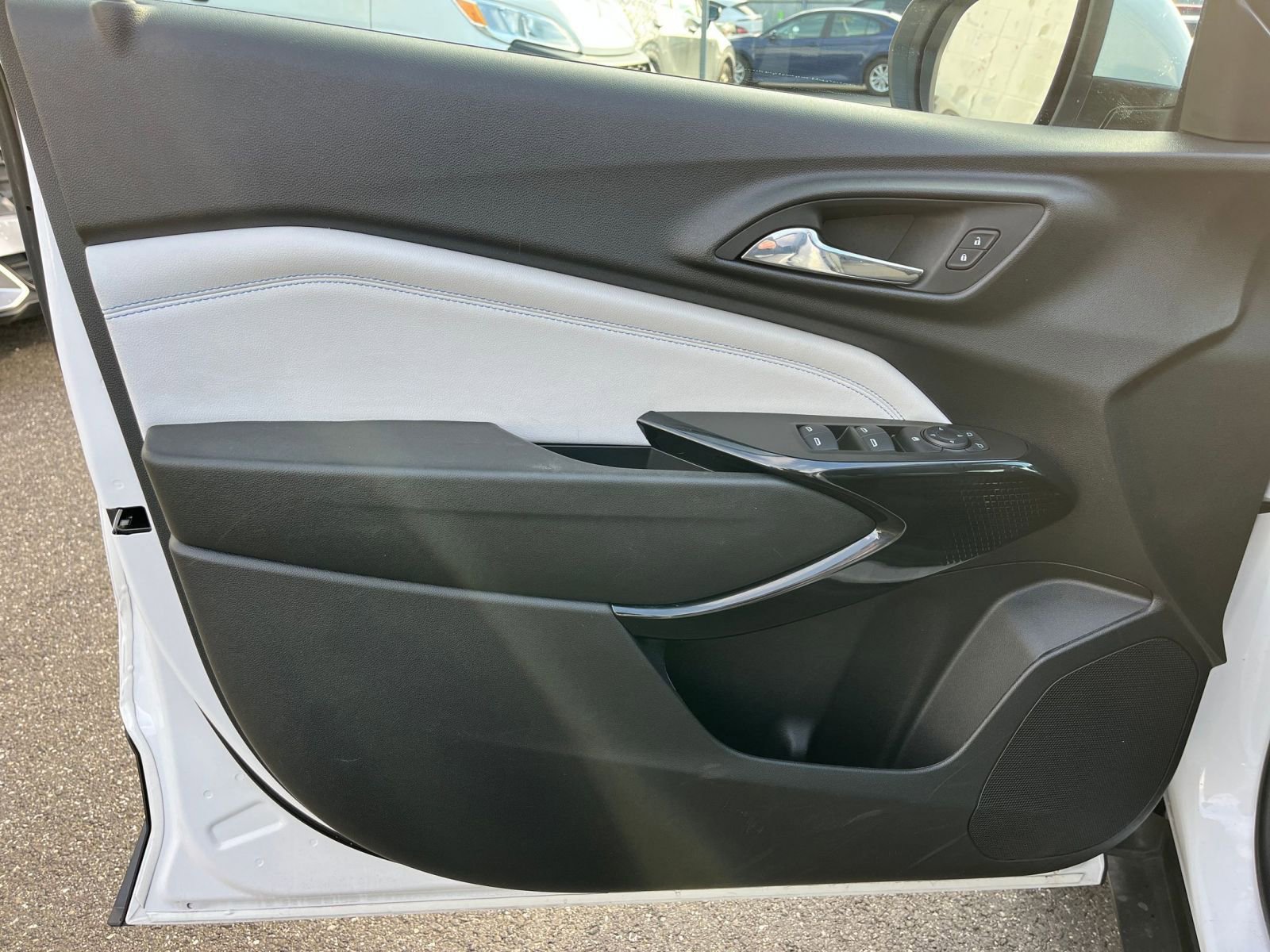 Thumbnail: 2025 Chevrolet Trax - 20