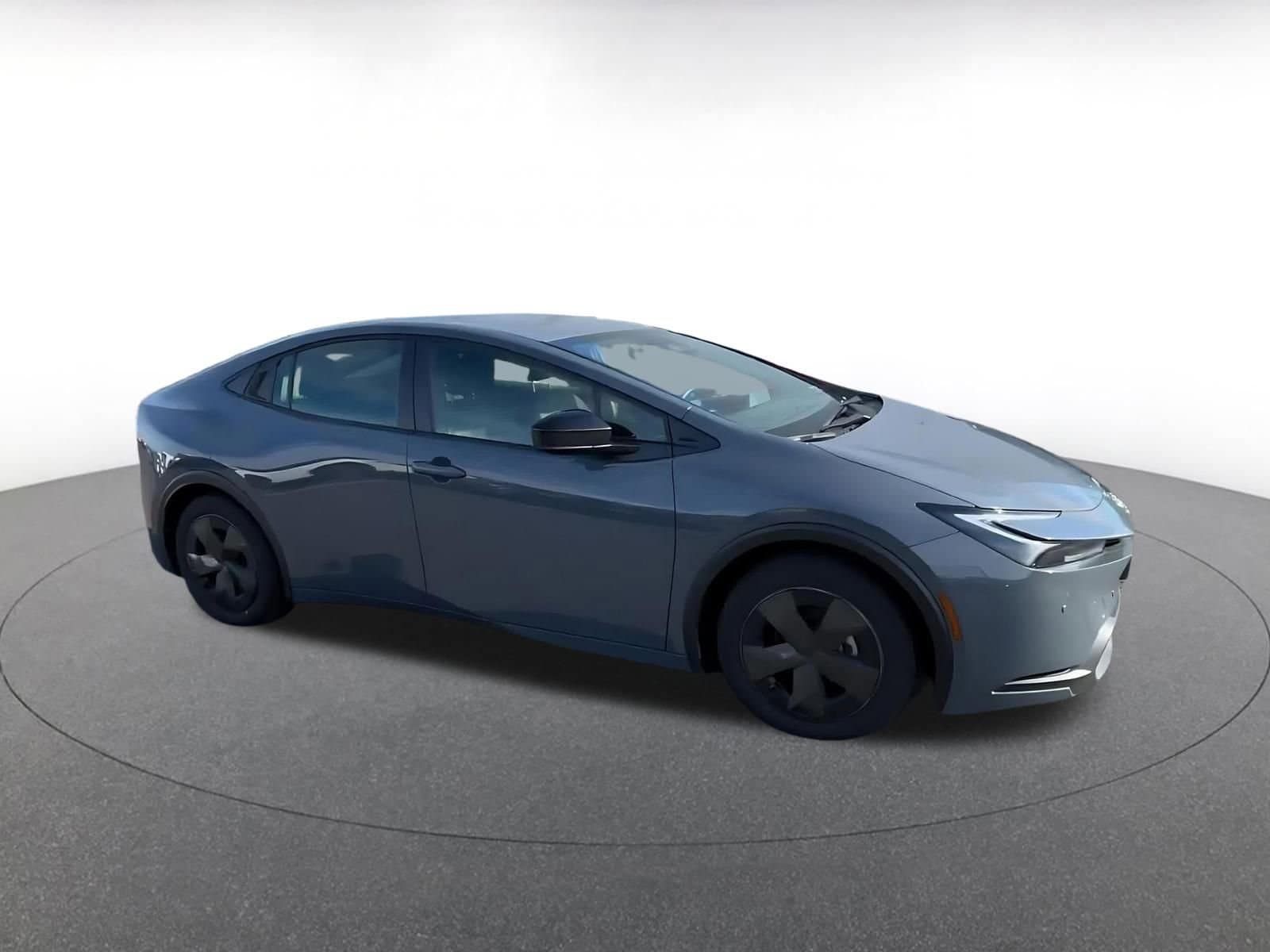 Thumbnail: 2025 Toyota Prius - 2
