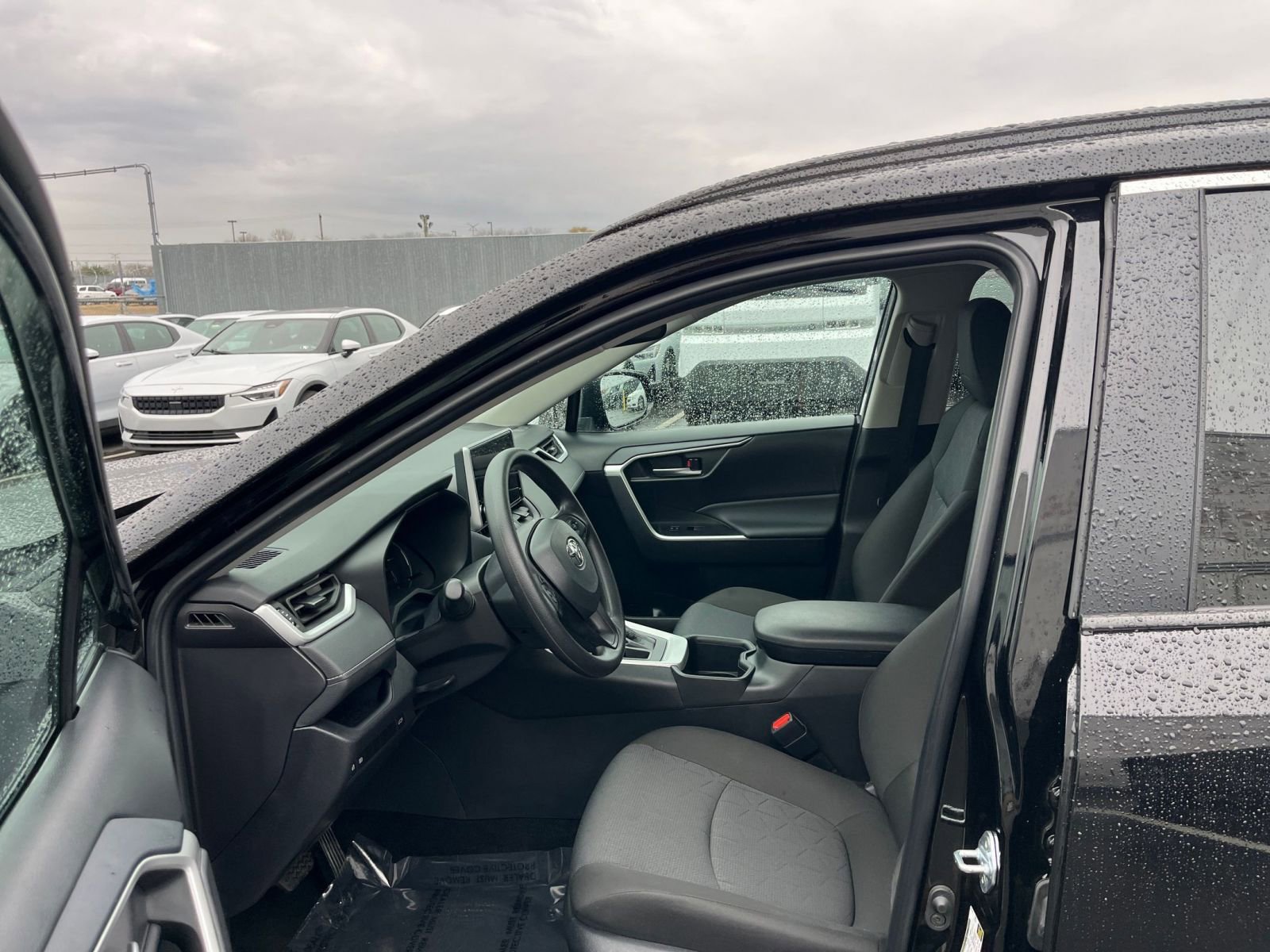 Thumbnail: 2025 Toyota RAV4 - 27